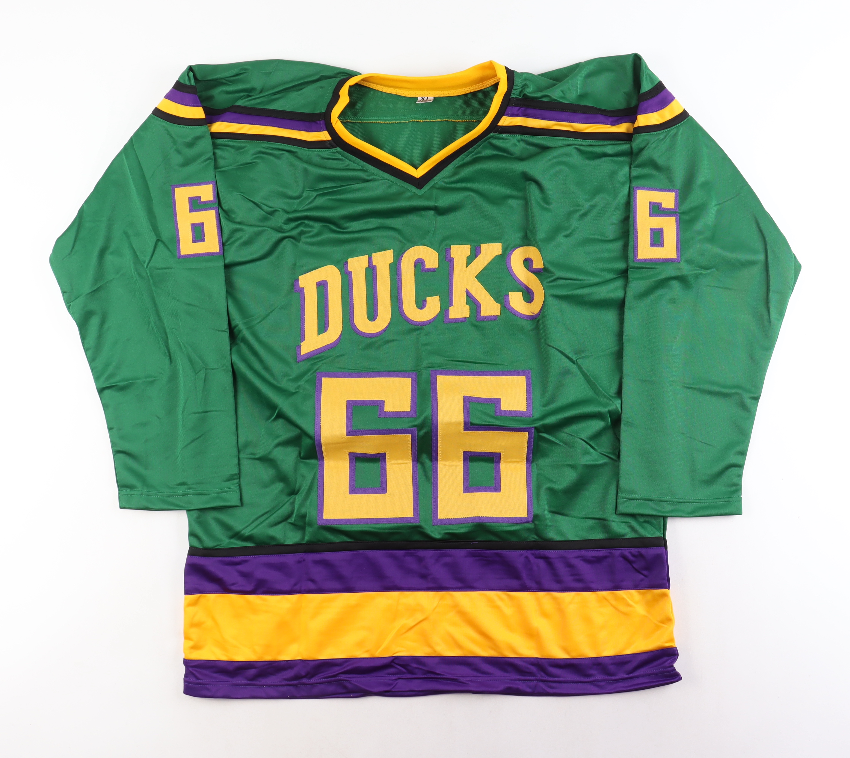 Emilio Estevez Signed Jersey (Schwartz) at PristineAuction.com Emilio Estevez Signed Jersey (Schwartz) at PristineAuction.com