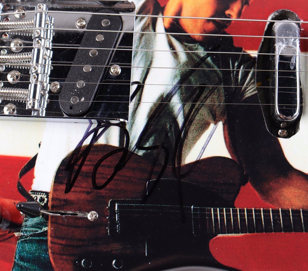 Bruce Springsteen Signed 39" Electric Guitar (AutographCOA) at PristineAuction.com Bruce Springsteen Signed 39" Electric Guitar (AutographCOA) at PristineAuction.com