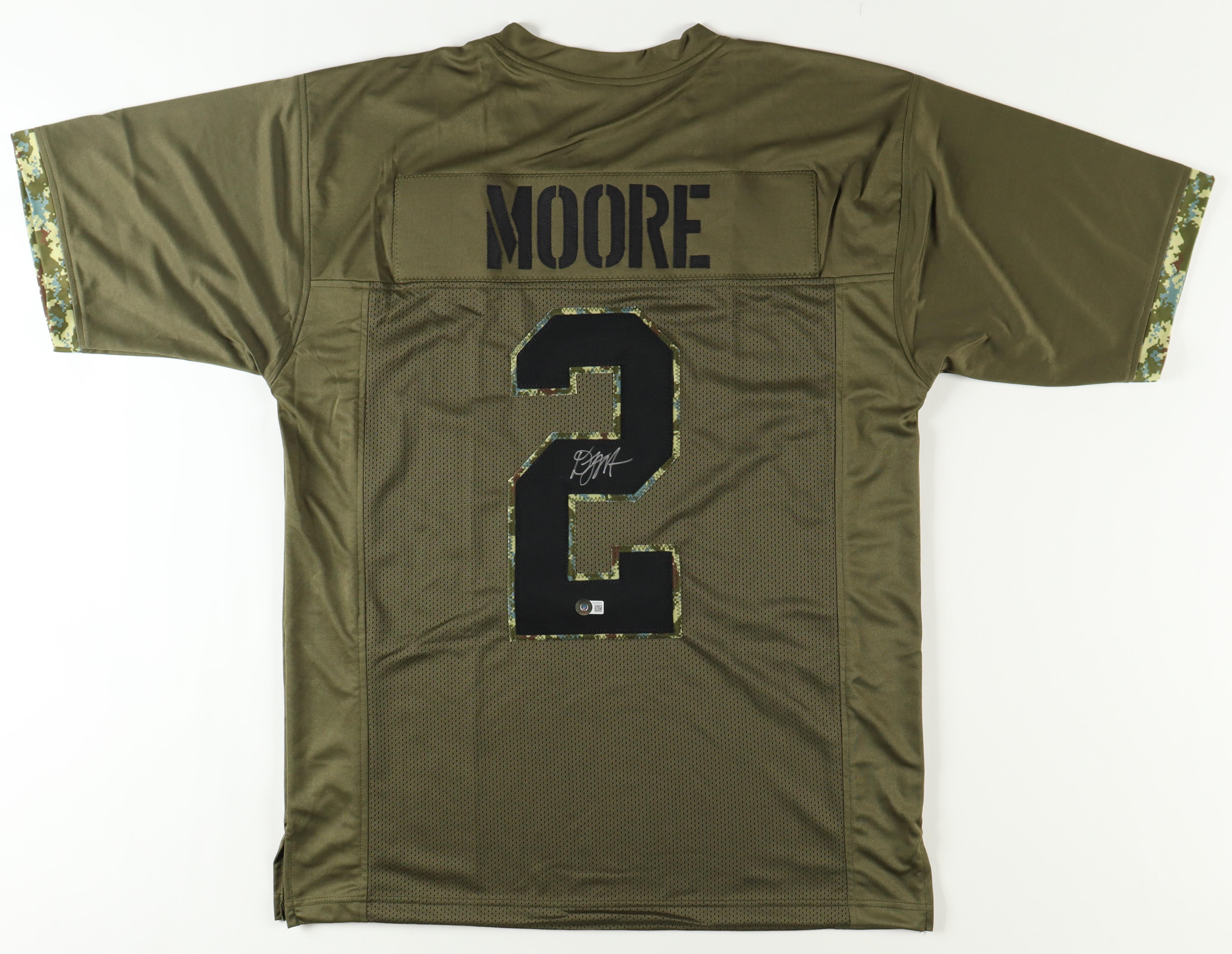 D. J. Moore Signed Jersey (Beckett) at PristineAuction.com D. J. Moore Signed Jersey (Beckett) at PristineAuction.com