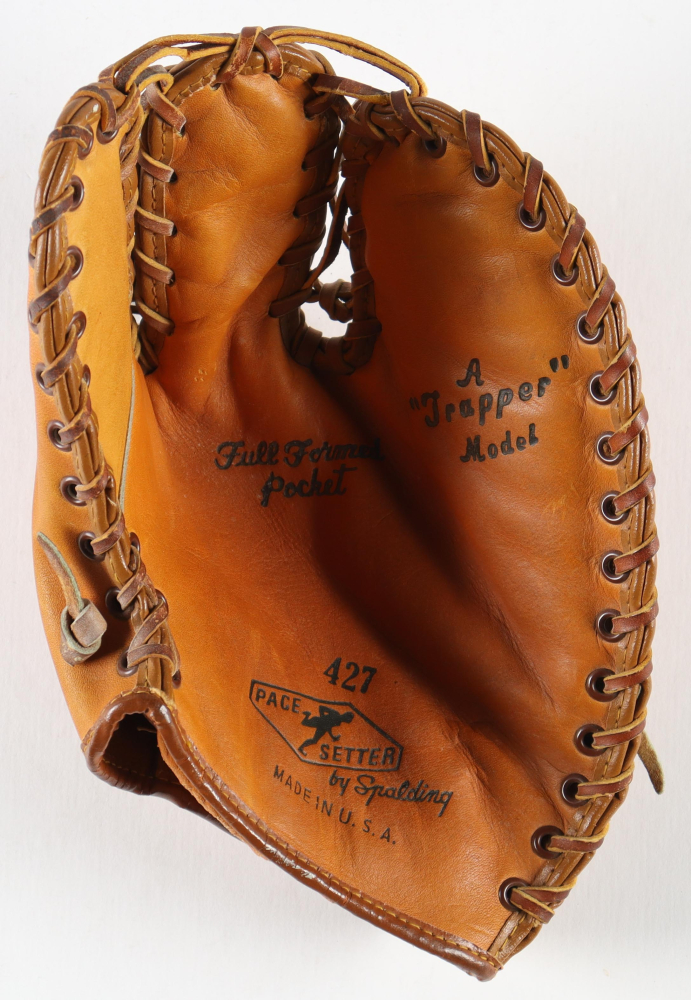Spalding Vintage 1960 "Trapper" First Baseman's Glove In Display Case