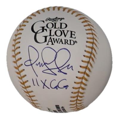 Omar Vizquel Signed Gold Glove Award Baseball Inscribed "11x GG" (Beckett) at PristineAuction.com Omar Vizquel Signed Gold Glove Award Baseball Inscribed "11x GG" (Beckett) at PristineAuction.com