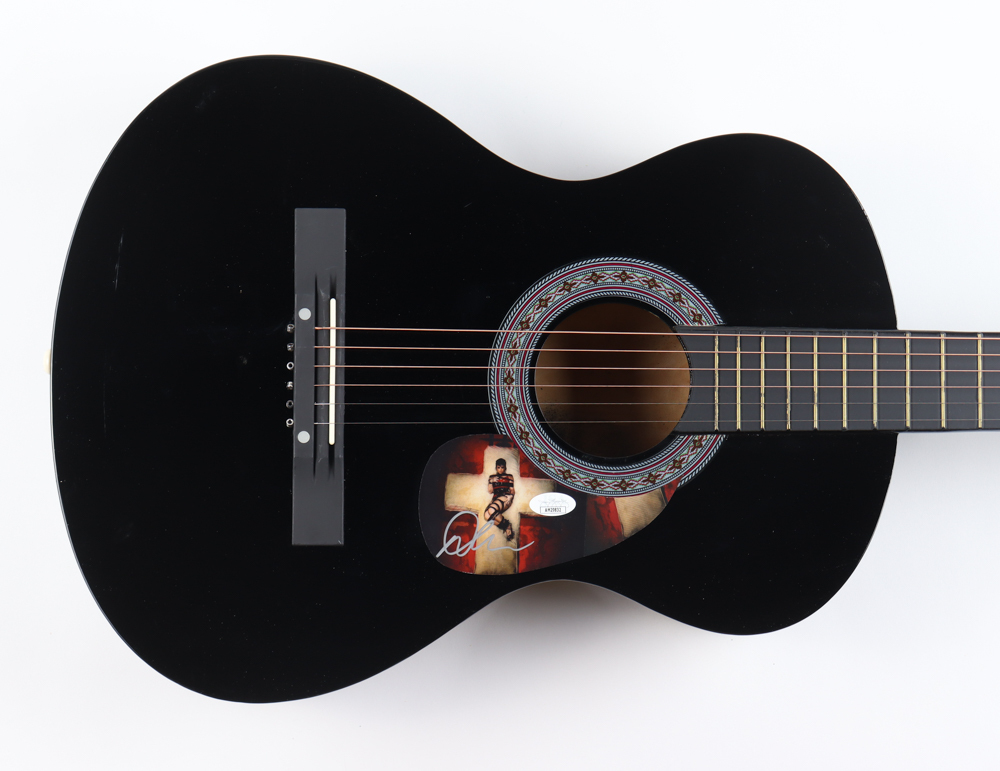 Demi Lovato Signed 39" Acoustic Guitar (JSA) at PristineAuction.com Demi Lovato Signed 39" Acoustic Guitar (JSA) at PristineAuction.com