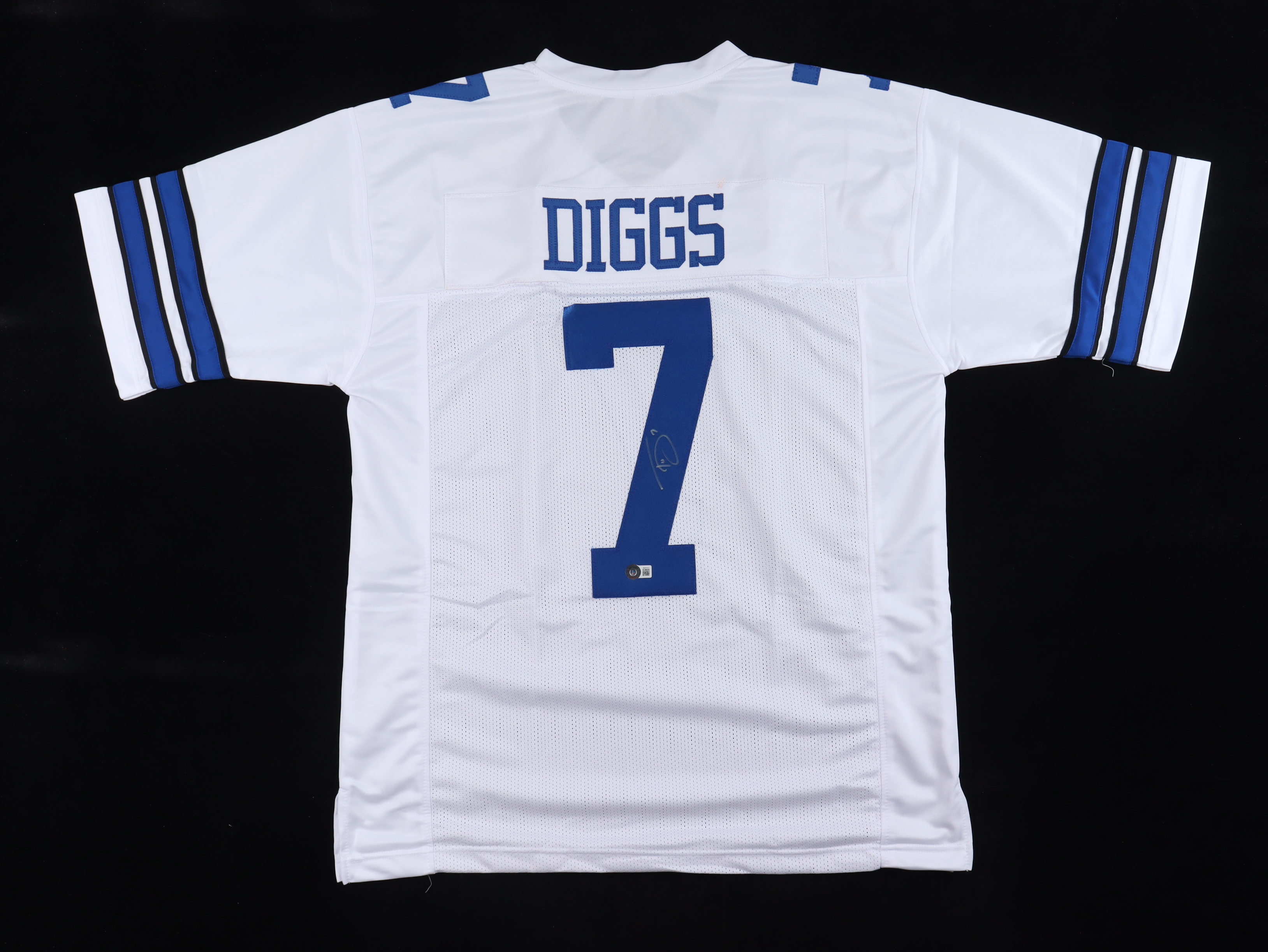 Trevon Diggs Signed Jersey (Beckett) at PristineAuction.com Trevon Diggs Signed Jersey (Beckett) at PristineAuction.com