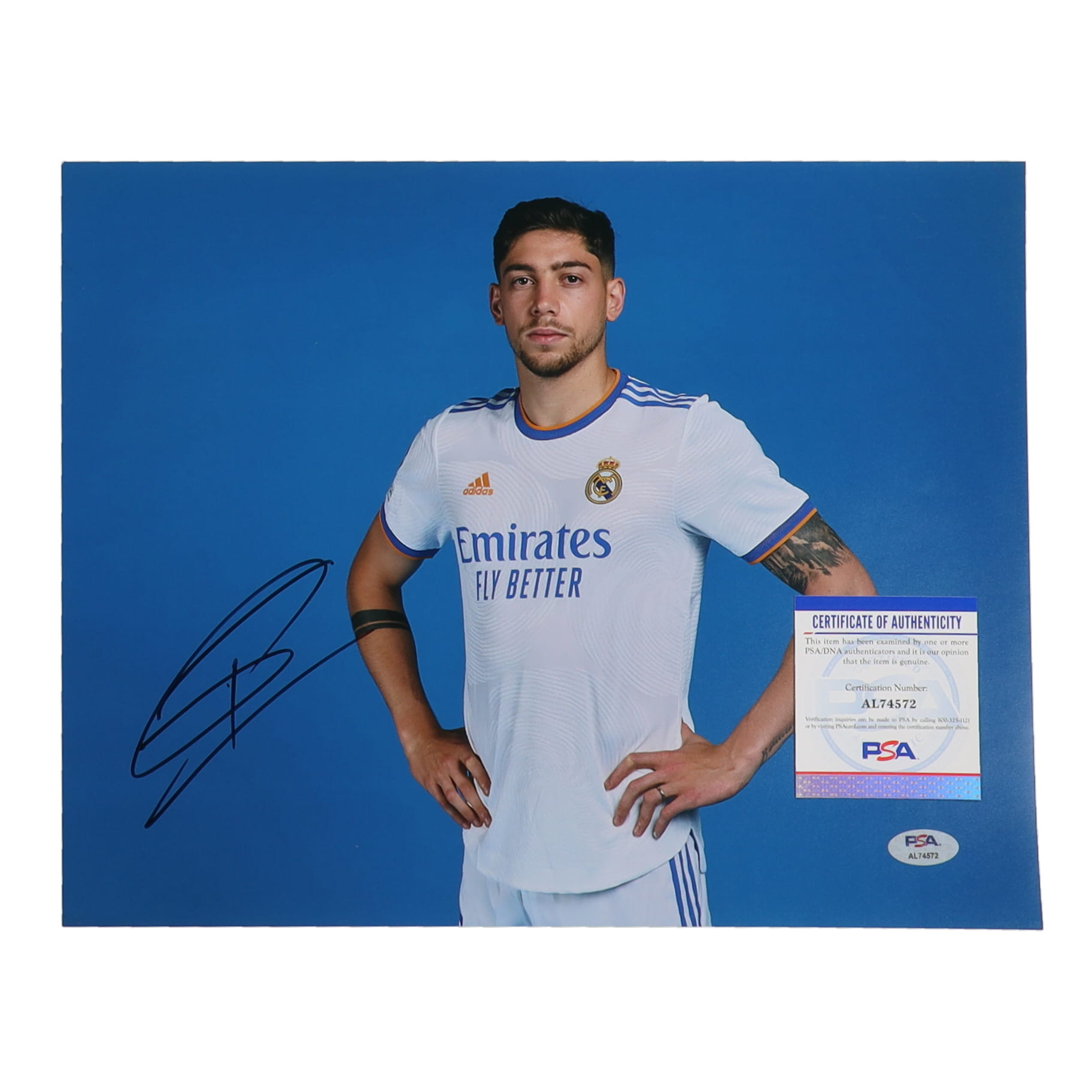 Federico Valverde Signed Real Madrid CF 11x14 Photo (PSA) at PristineAuction.com Federico Valverde Signed Real Madrid CF 11x14 Photo (PSA) at PristineAuction.com