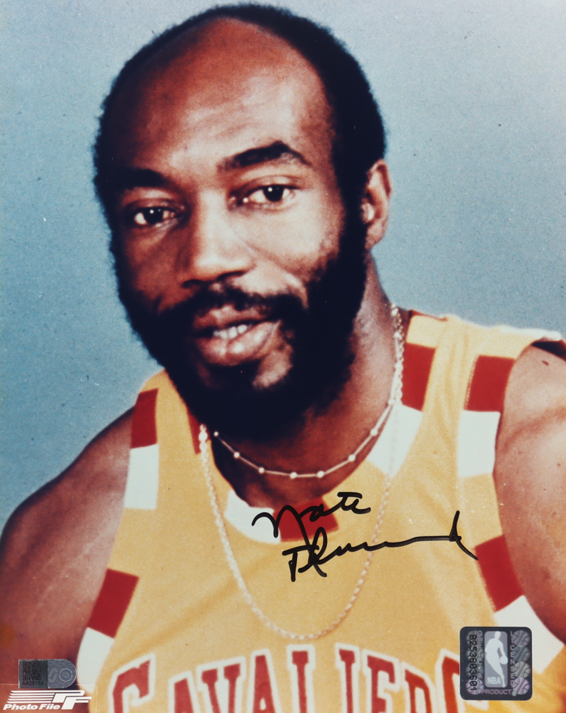 Nate Thurmond Signed Cavaliers 8x10 Photo (AIV) at PristineAuction.com Nate Thurmond Signed Cavaliers 8x10 Photo (AIV) at PristineAuction.com