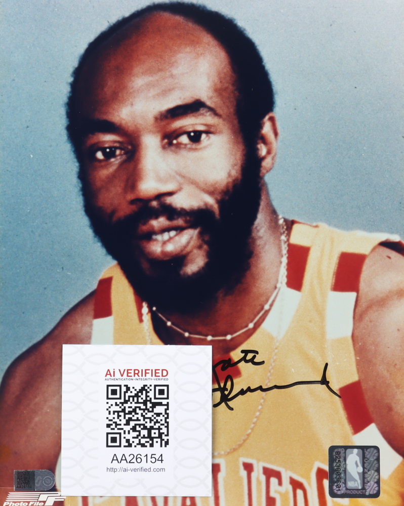 Nate Thurmond Signed Cavaliers 8x10 Photo (AIV) at PristineAuction.com Nate Thurmond Signed Cavaliers 8x10 Photo (AIV) at PristineAuction.com