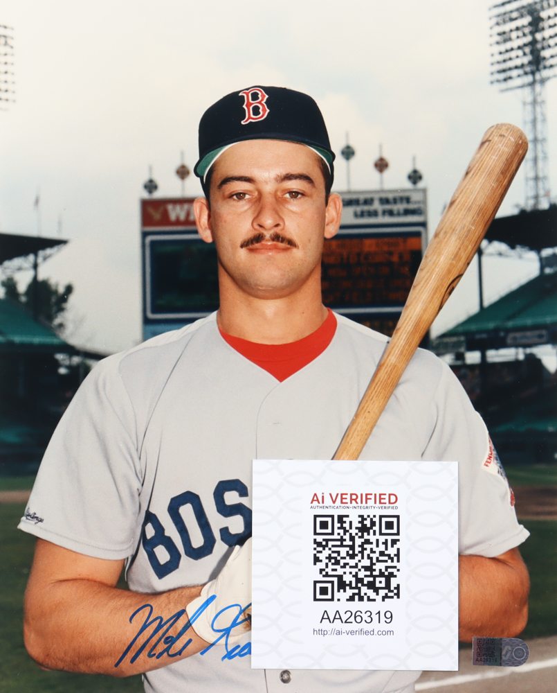 Mike Greenwell Signed Red Sox 8x10 Photo (AIV) at PristineAuction.com Mike Greenwell Signed Red Sox 8x10 Photo (AIV) at PristineAuction.com