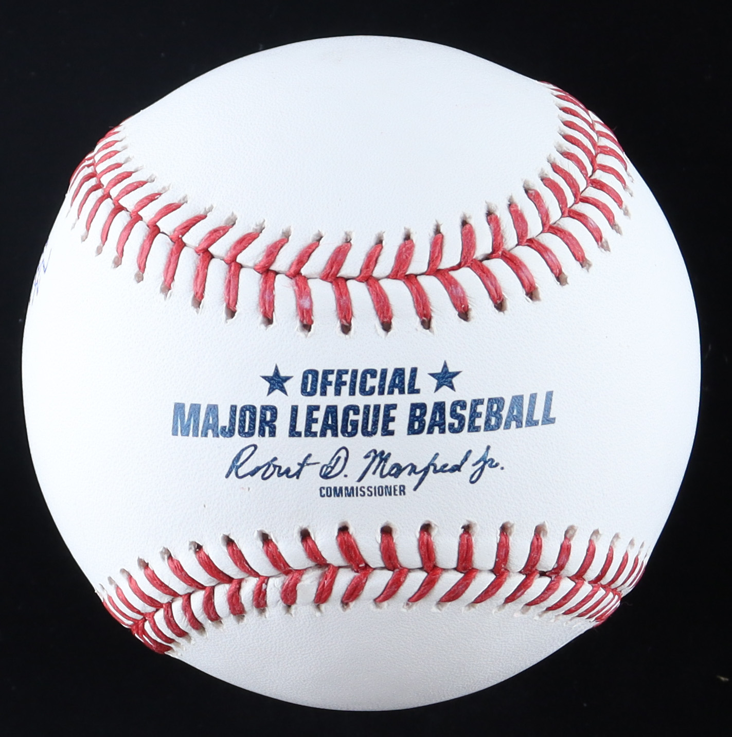 David Ortiz Signed OML Hall of Fame Logo Baseball Inscribed "HOF 22" (Beckett) at PristineAuction.com David Ortiz Signed OML Hall of Fame Logo Baseball Inscribed "HOF 22" (Beckett) at PristineAuction.com