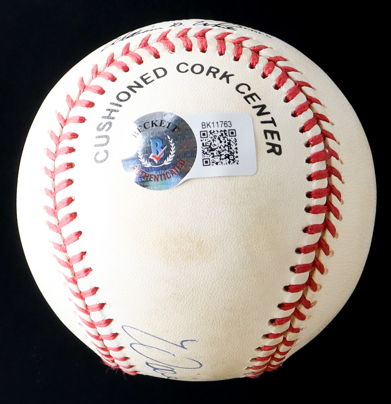 Willie McCovey Signed ONL Baseball (Beckett) at PristineAuction.com Willie McCovey Signed ONL Baseball (Beckett) at PristineAuction.com