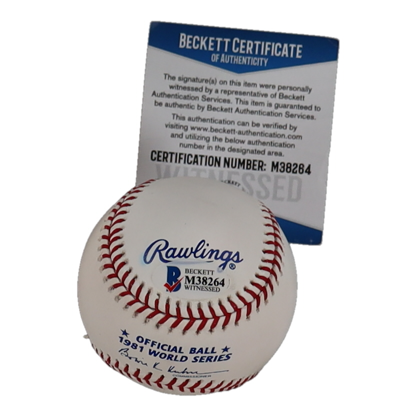 Pedro Guerrero & Steve Yeager Signed 1981 World Series Baseball (Beckett) at PristineAuction.com Pedro Guerrero & Steve Yeager Signed 1981 World Series Baseball (Beckett) at PristineAuction.com