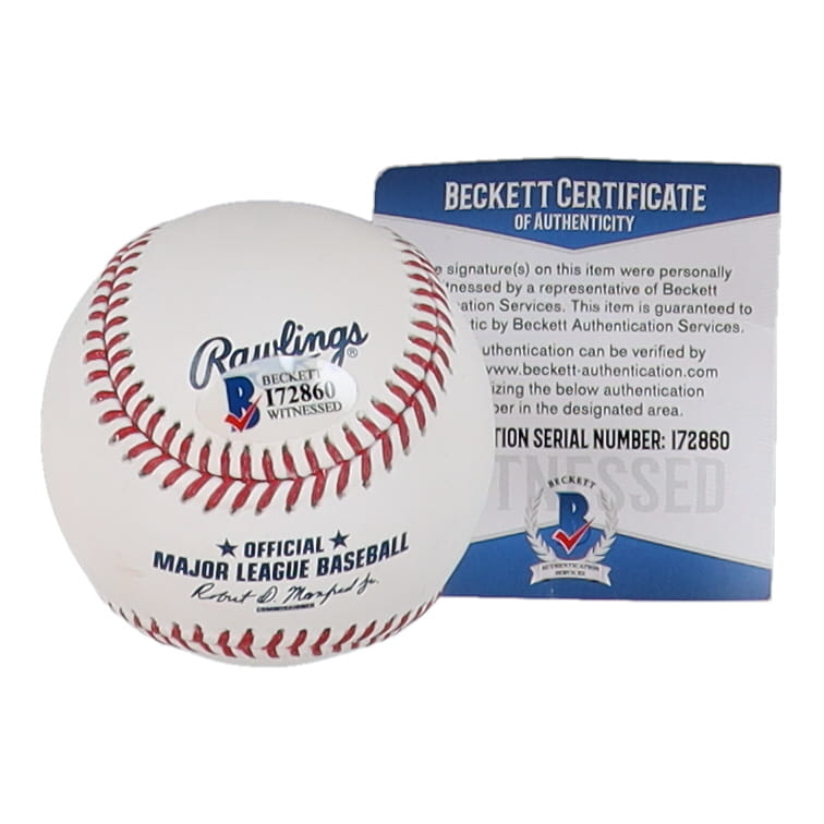 Tom Berenger Signed OML Baseball Inscribed "Jake Taylor" (Beckett) at PristineAuction.com Tom Berenger Signed OML Baseball Inscribed "Jake Taylor" (Beckett) at PristineAuction.com
