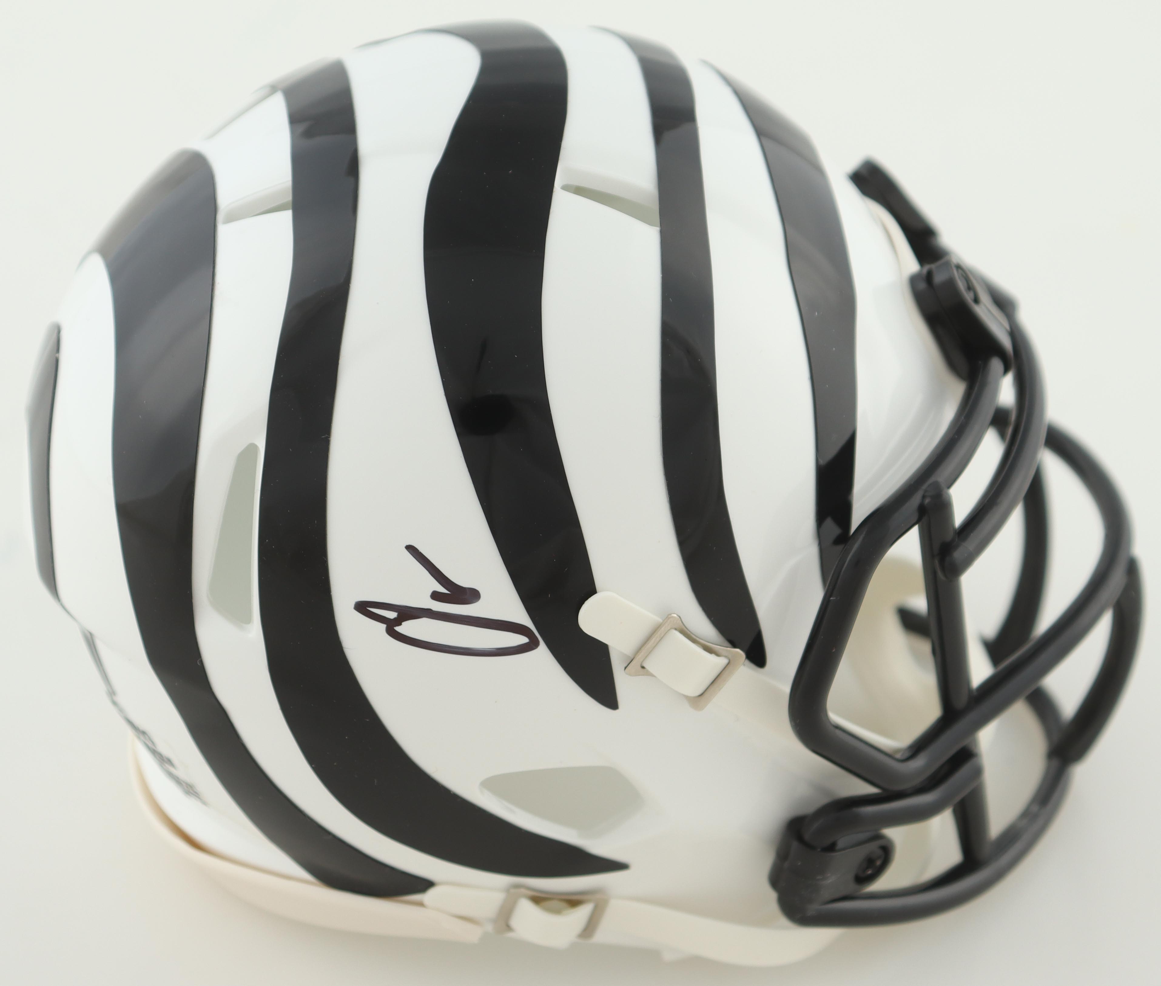 Chad 'Ochocinco' Johnson Signed Bengals Speed Mini Helmet (JSA) at PristineAuction.com Chad 'Ochocinco' Johnson Signed Bengals Speed Mini Helmet (JSA) at PristineAuction.com