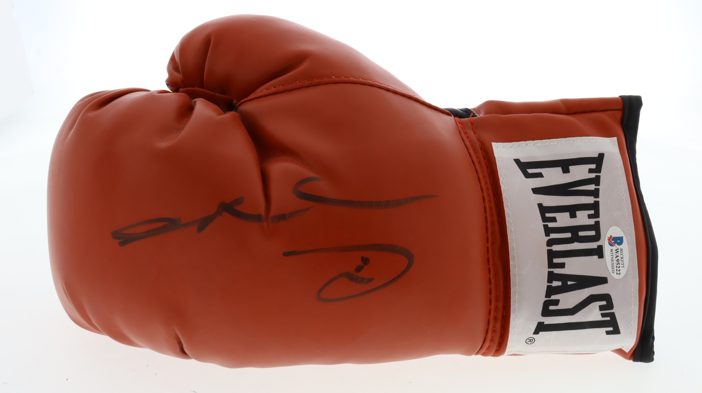 Sugar Ray Leonard Signed Everlast Boxing Glove (Beckett) at PristineAuction.com Sugar Ray Leonard Signed Everlast Boxing Glove (Beckett) at PristineAuction.com