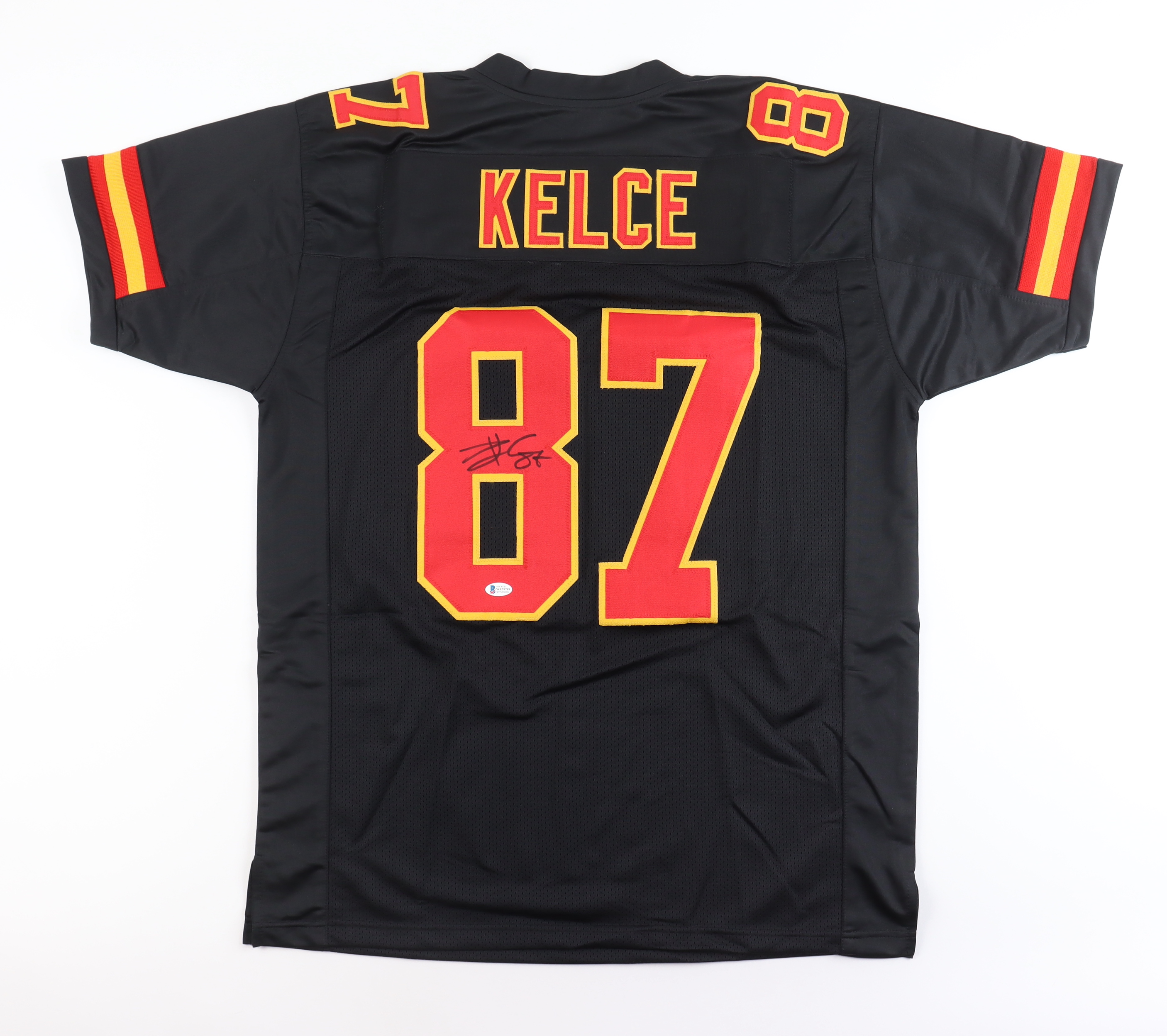 Travis Kelce Signed Jersey (Beckett) at PristineAuction.com Travis Kelce Signed Jersey (Beckett) at PristineAuction.com
