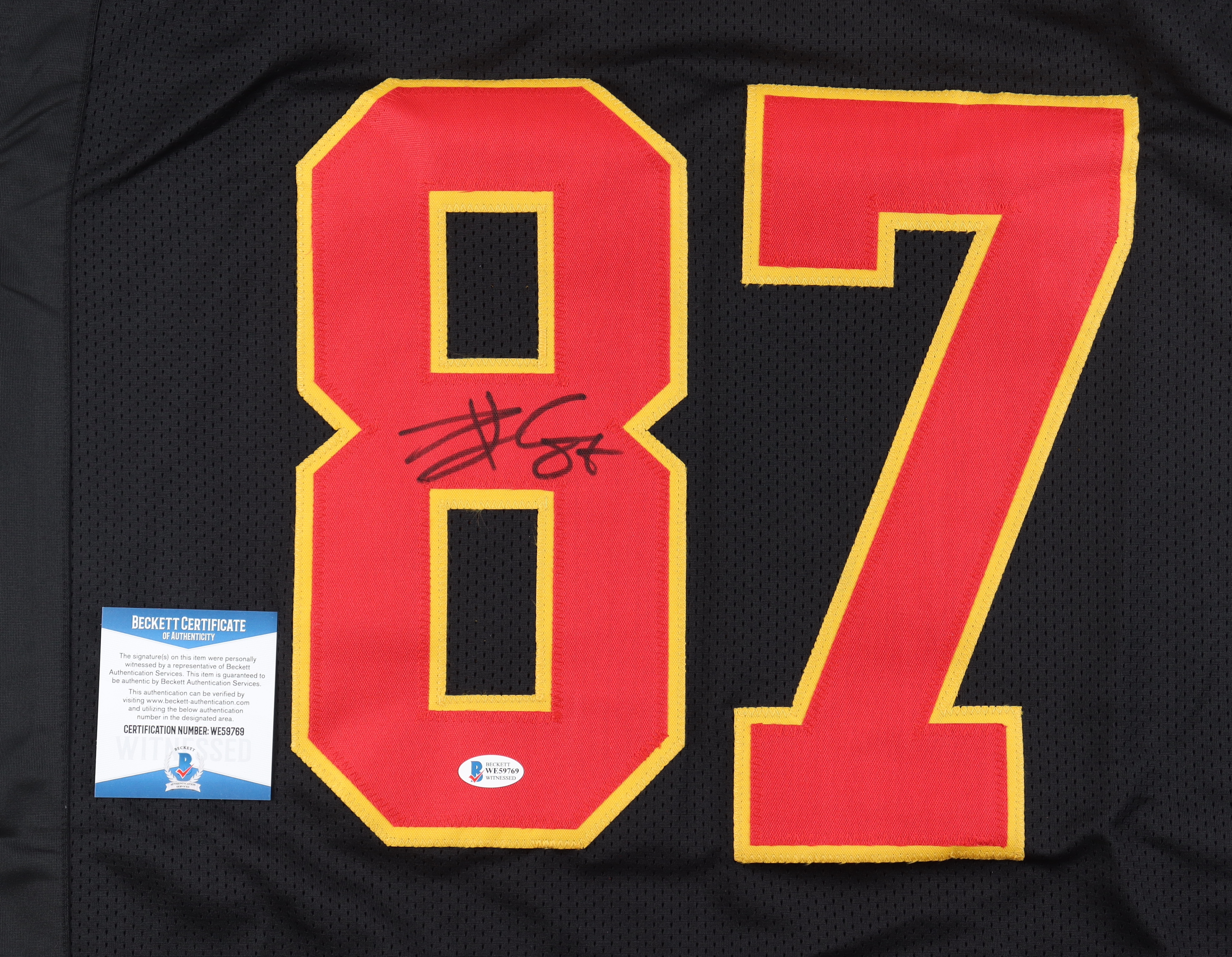 Travis Kelce Signed Jersey (Beckett) at PristineAuction.com Travis Kelce Signed Jersey (Beckett) at PristineAuction.com
