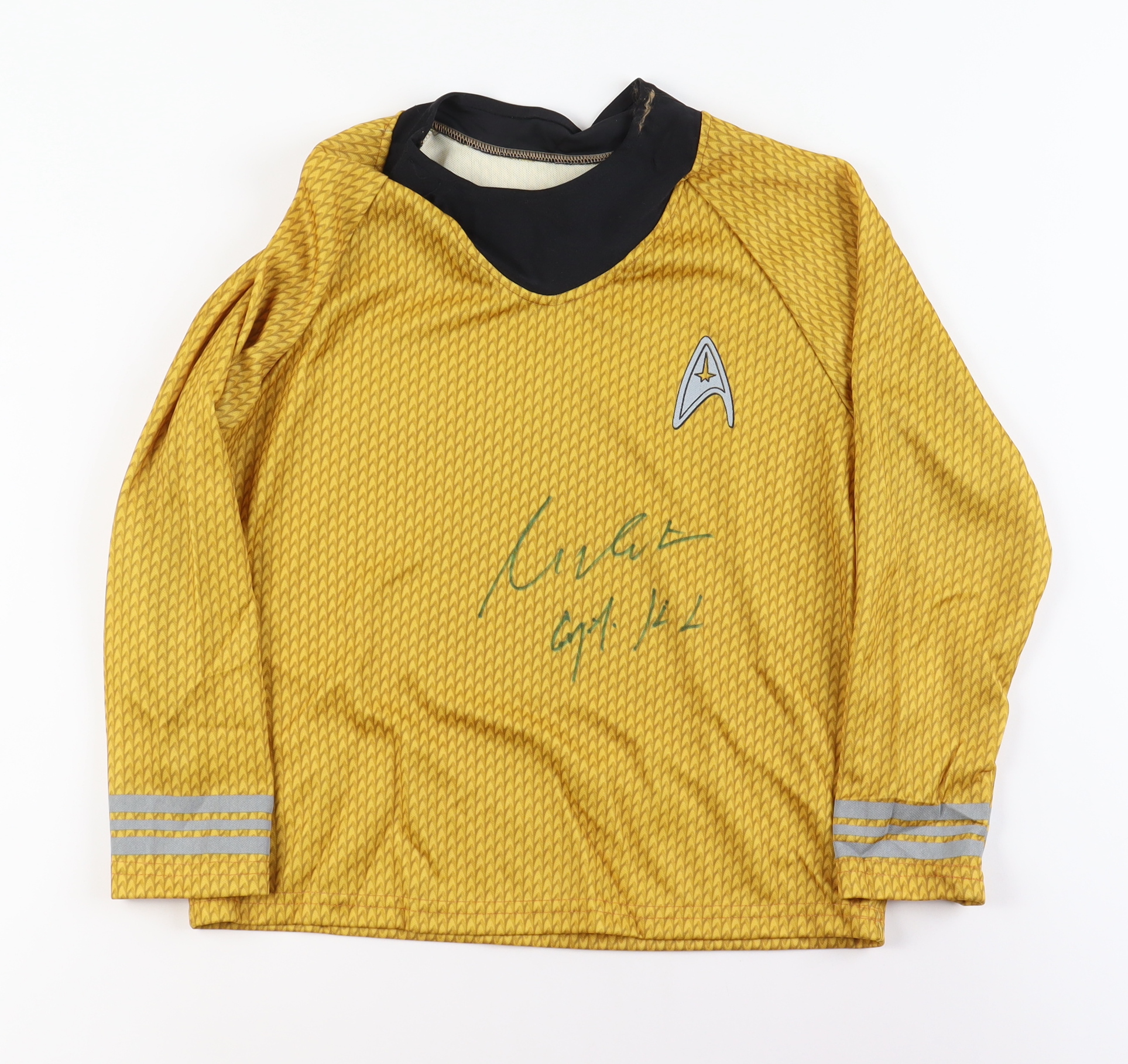 William Shatner Signed Prop Replica Uniform Shirt Inscribed "Capt. Kirk" (JSA) at PristineAuction.com William Shatner Signed Prop Replica Uniform Shirt Inscribed "Capt. Kirk" (JSA) at PristineAuction.com