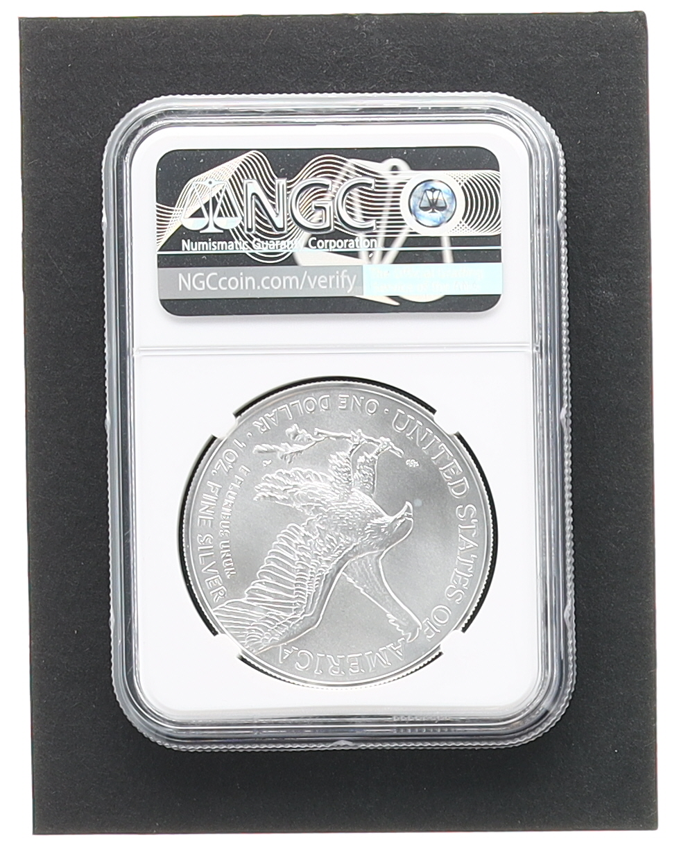 2022 American Silver Eagle - Early Releases - Struck at West Point - Trump Label (NGC MS69) at PristineAuction.com 2022 American Silver Eagle - Early Releases - Struck at West Point - Trump Label (NGC MS69) at PristineAuction.com