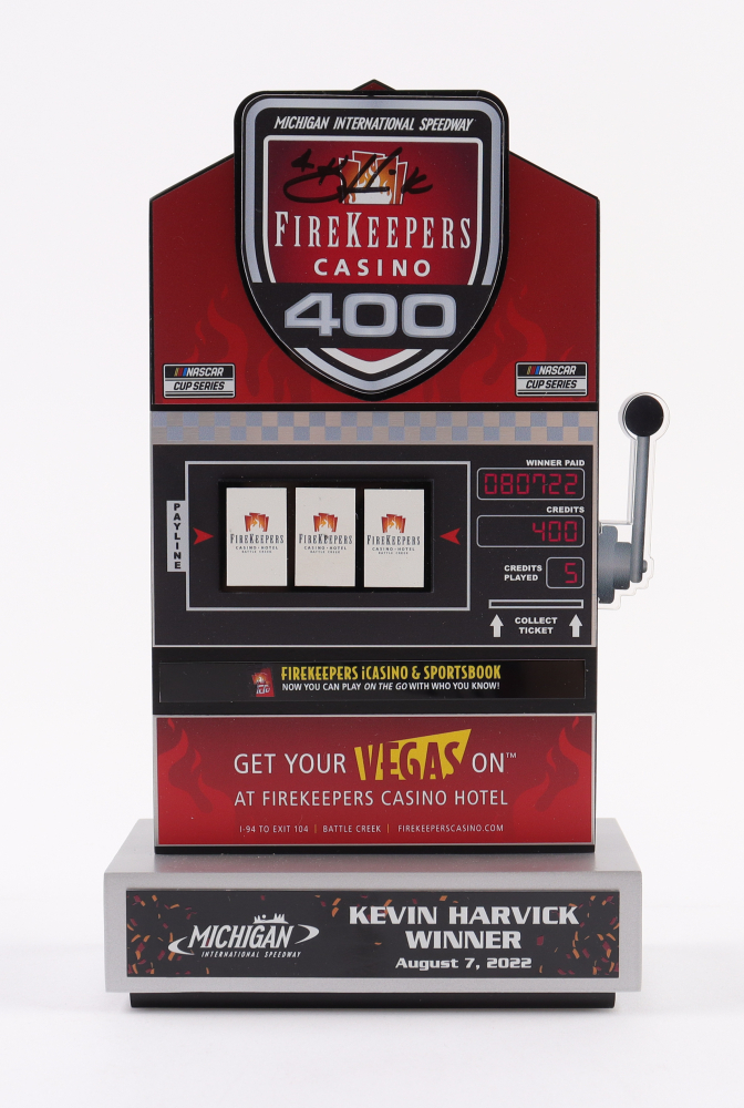 Kevin Harvick Signed Team Issued 2022 Michigan Win Mini Trophy (PA) at PristineAuction.com Kevin Harvick Signed Team Issued 2022 Michigan Win Mini Trophy (PA) at PristineAuction.com