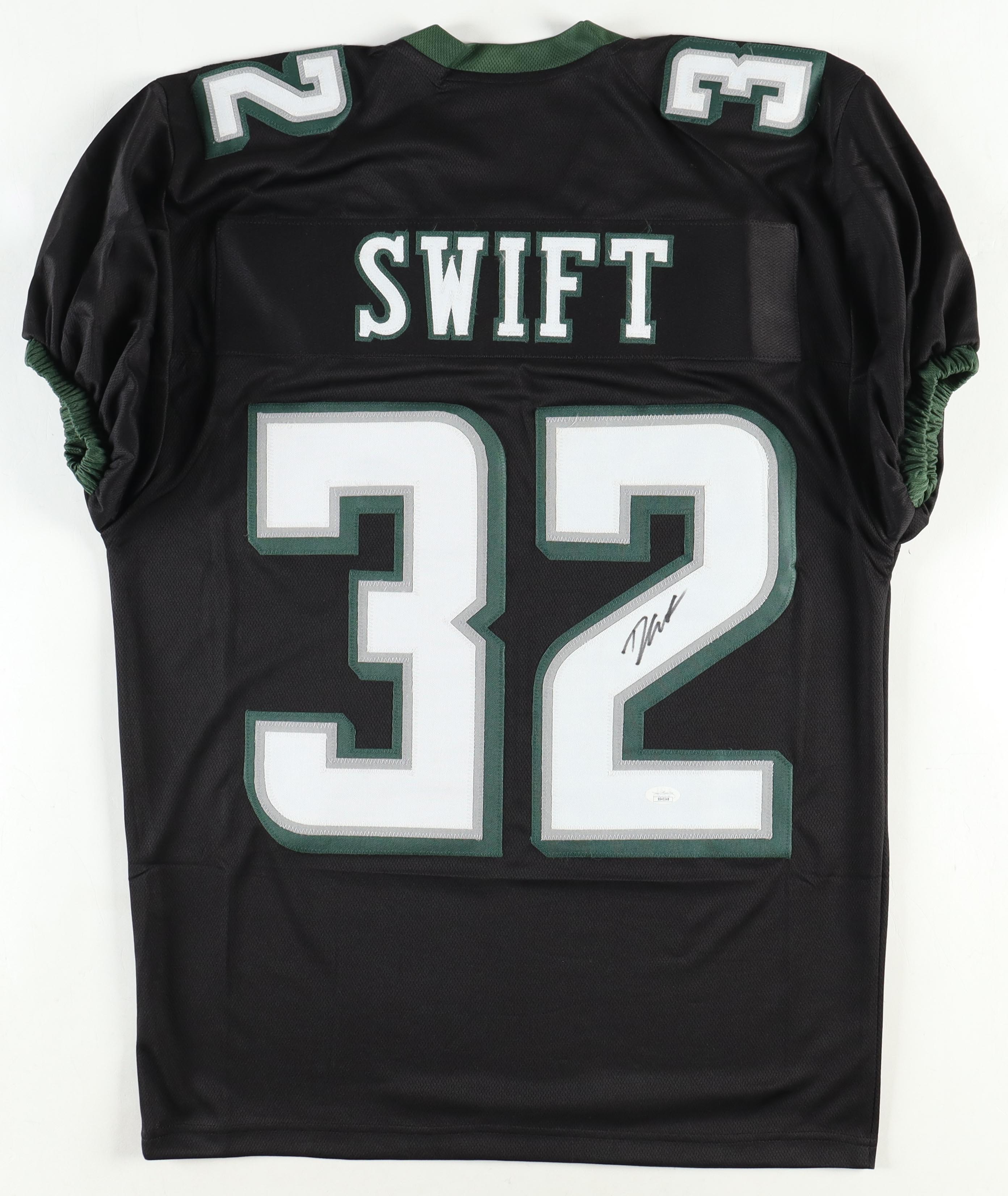D'Andre Swift Signed Jersey (JSA) at PristineAuction.com D'Andre Swift Signed Jersey (JSA) at PristineAuction.com