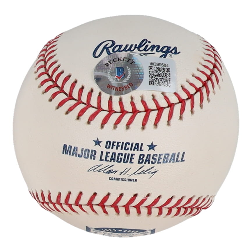 Don Mattingly Signed Commemorative Yankee Stadium OML Baseball Inscribed "Yankee Captain" (Beckett) at PristineAuction.com Don Mattingly Signed Commemorative Yankee Stadium OML Baseball Inscribed "Yankee Captain" (Beckett) at PristineAuction.com