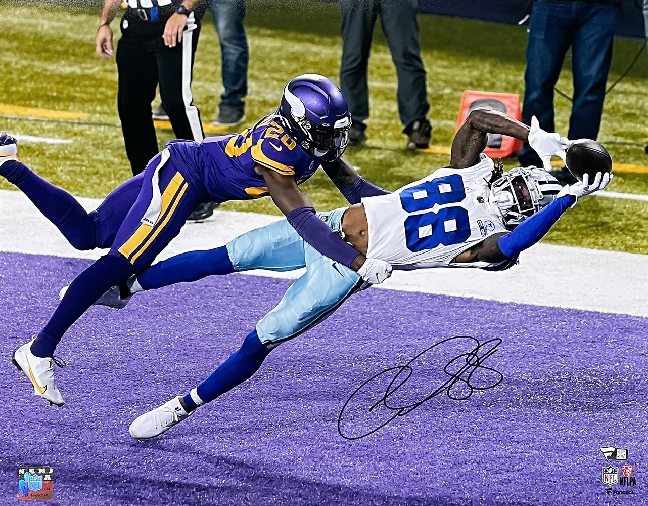 CeeDee Lamb Signed Cowboys 16x20 Photo (Fanatics) at PristineAuction.com CeeDee Lamb Signed Cowboys 16x20 Photo (Fanatics) at PristineAuction.com