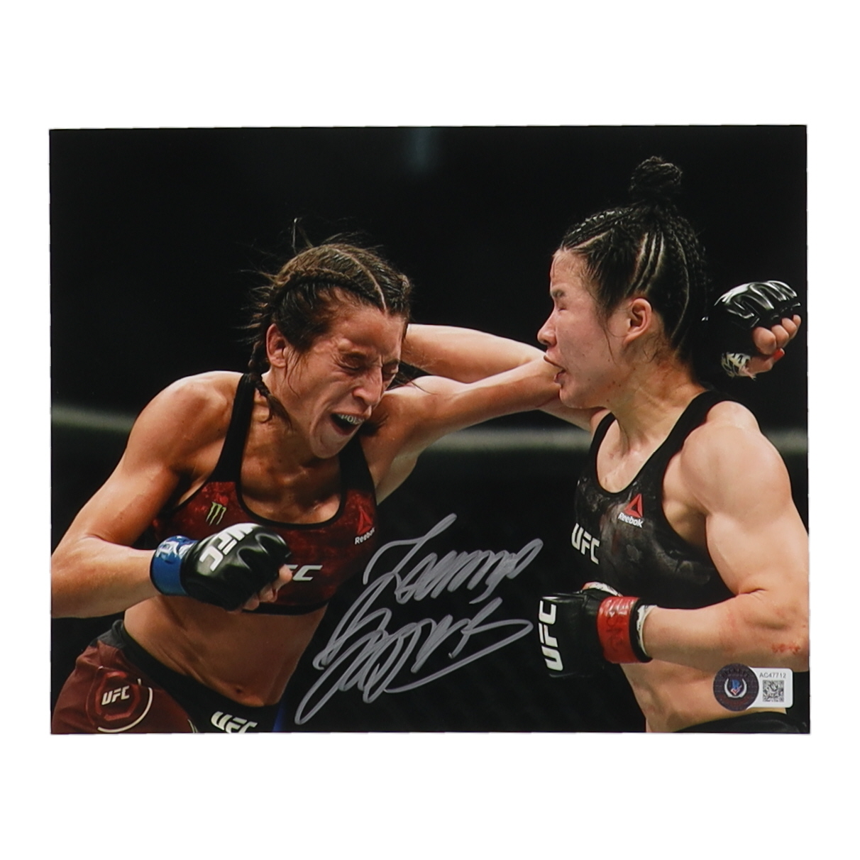 Joanna Jedrzejczyk Signed UFC 8x10 Photo (Beckett) | Pristine Auction