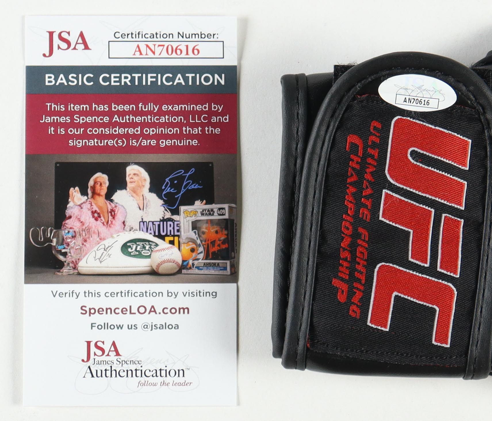 Dustin Poirier Signed UFC Glove (JSA) at PristineAuction.com Dustin Poirier Signed UFC Glove (JSA) at PristineAuction.com