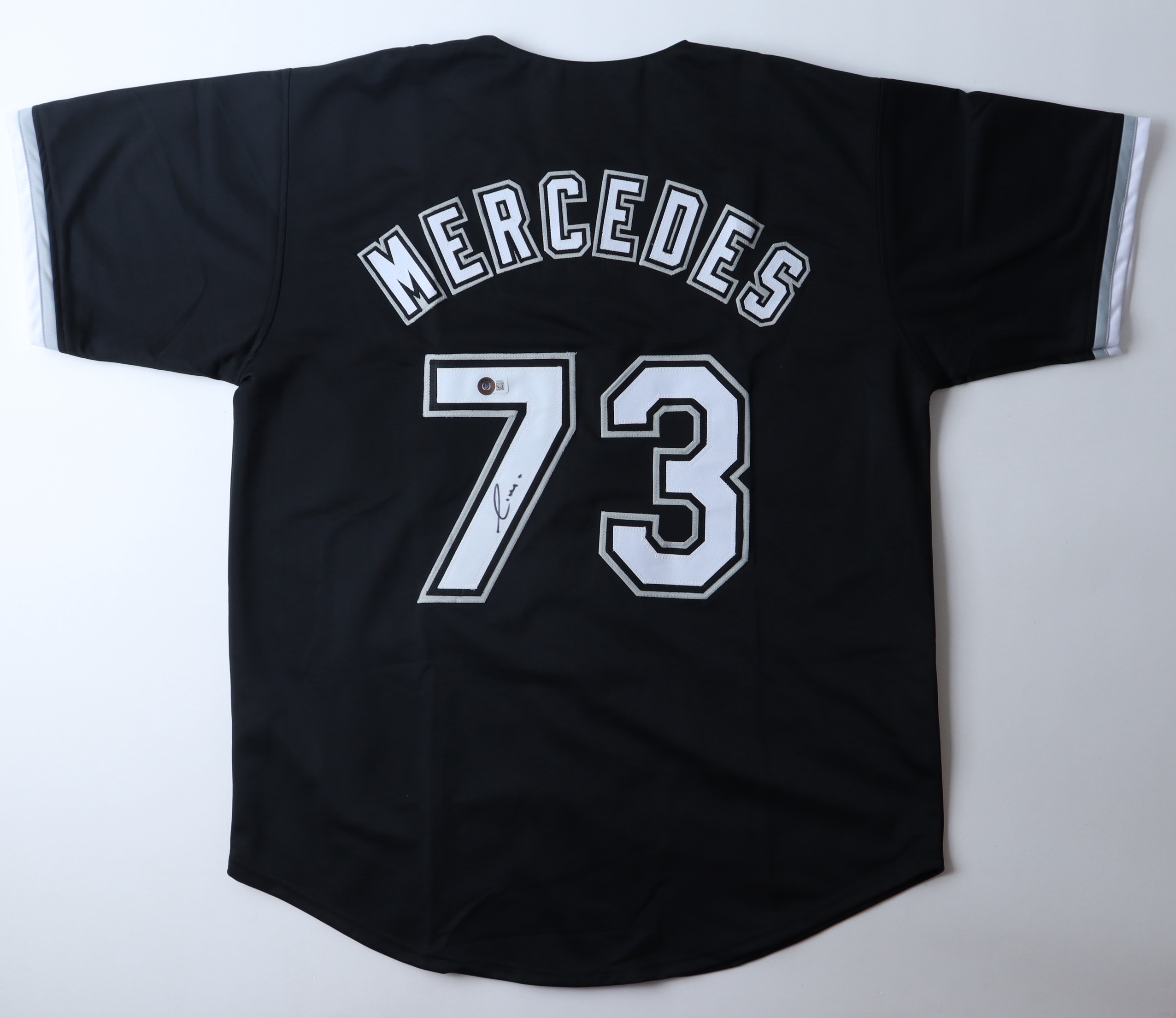 Yermin Mercedes Signed Jersey (Beckett) at PristineAuction.com Yermin Mercedes Signed Jersey (Beckett) at PristineAuction.com