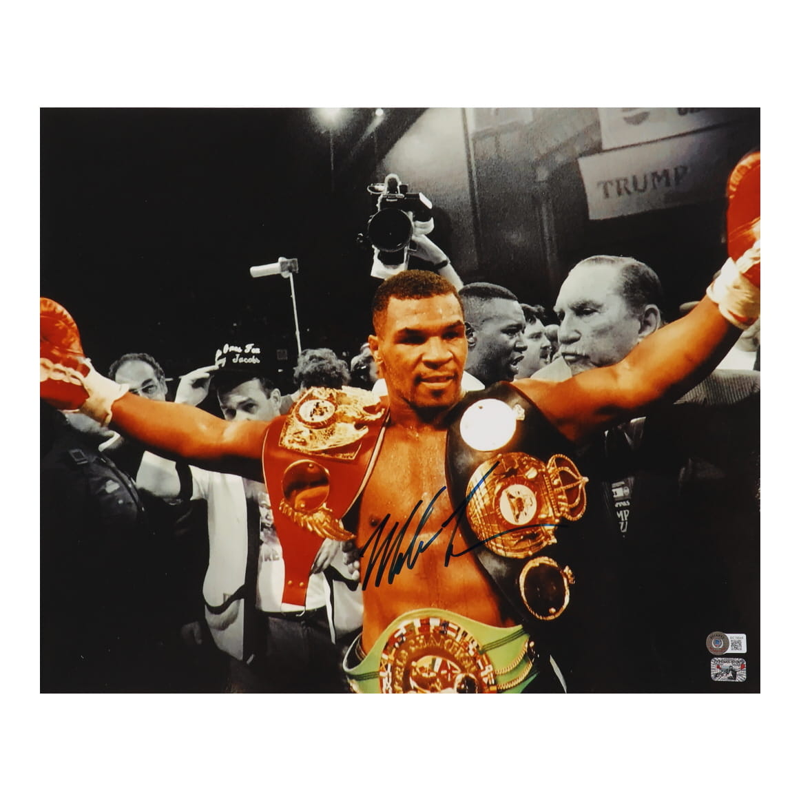 Mike Tyson Signed 16x20 Photo (Beckett) at PristineAuction.com Mike Tyson Signed 16x20 Photo (Beckett) at PristineAuction.com