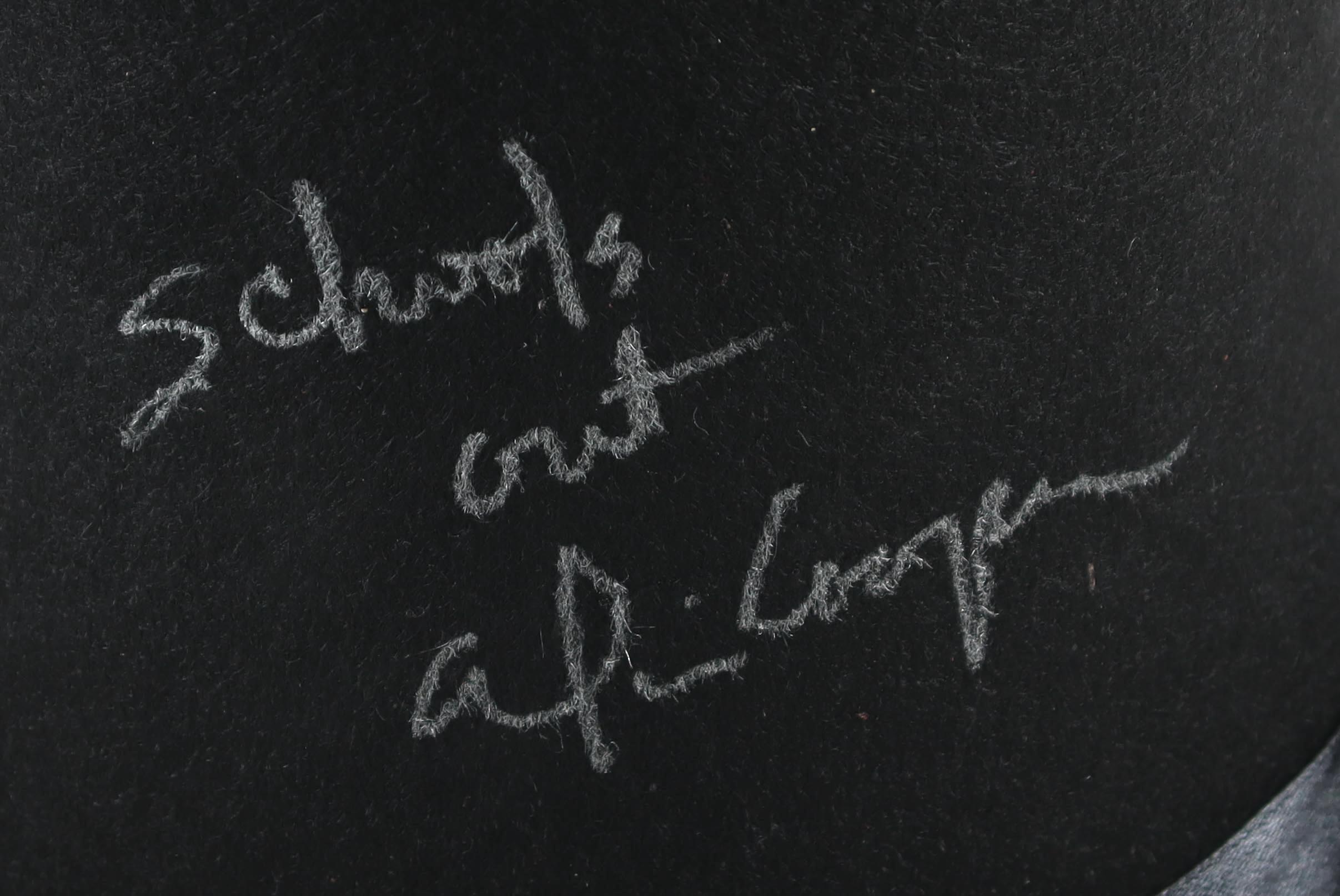 Alice Cooper Signed Top Hat Inscribed "School's Out" (Beckett) at PristineAuction.com Alice Cooper Signed Top Hat Inscribed "School's Out" (Beckett) at PristineAuction.com