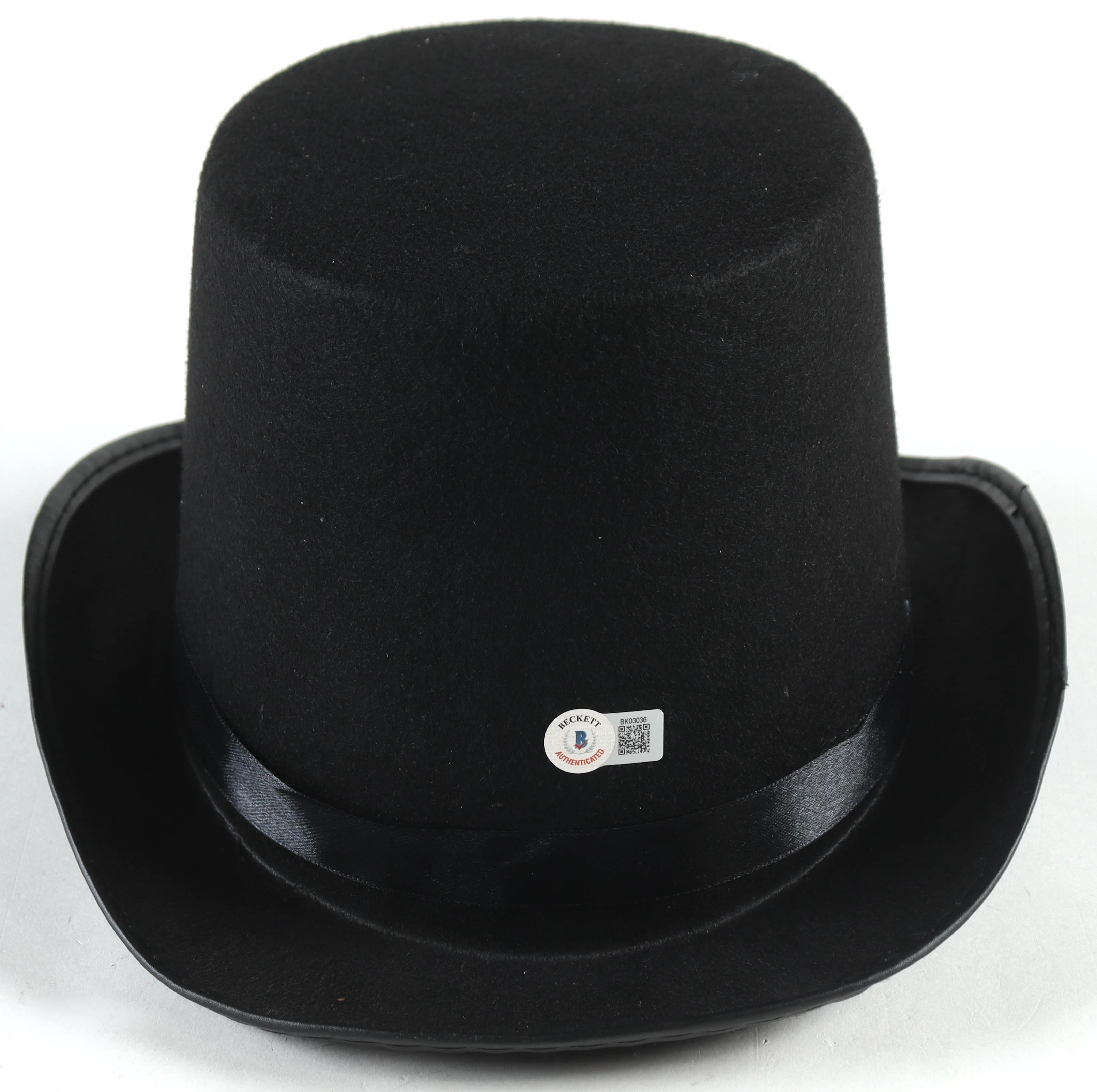Alice Cooper Signed Top Hat Inscribed "School's Out" (Beckett) at PristineAuction.com Alice Cooper Signed Top Hat Inscribed "School's Out" (Beckett) at PristineAuction.com