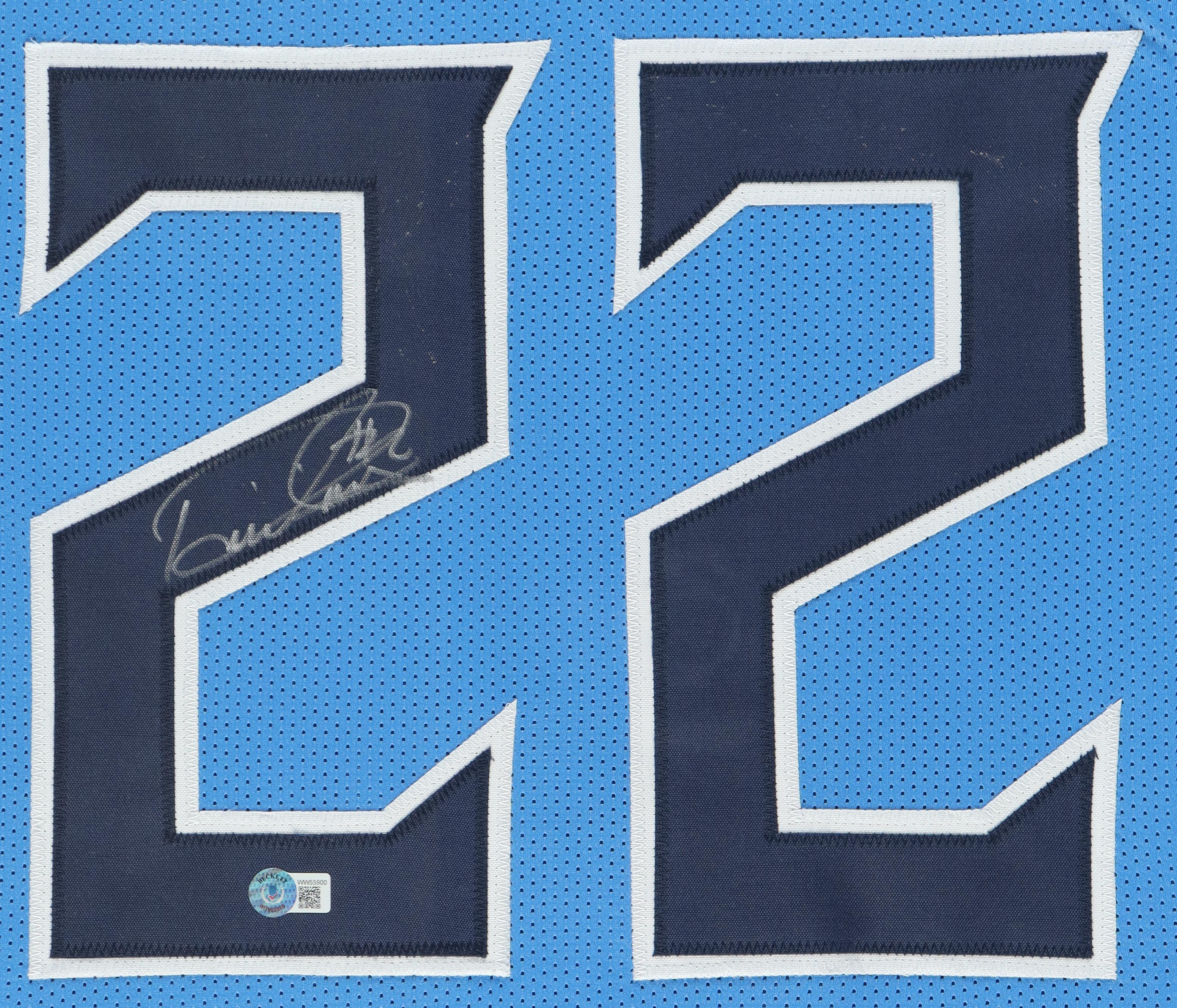 Derrick Henry Signed Custom Framed Jersey Display (Beckett) at PristineAuction.com Derrick Henry Signed Custom Framed Jersey Display (Beckett) at PristineAuction.com