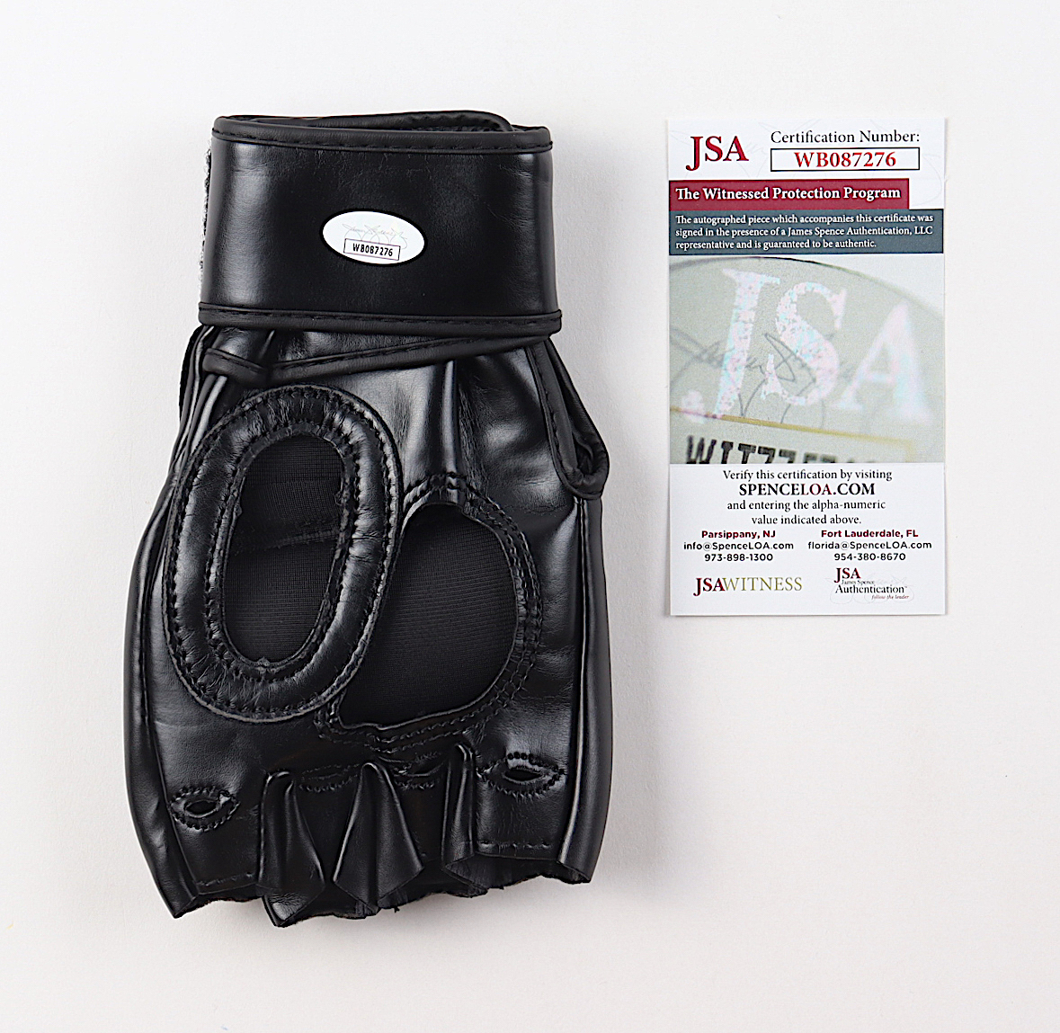 Raquel Pennington Signed UFC Glove (JSA) at PristineAuction.com Raquel Pennington Signed UFC Glove (JSA) at PristineAuction.com