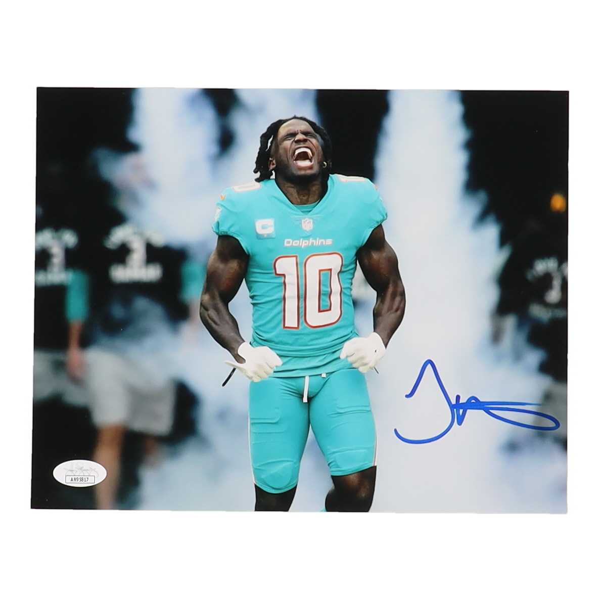Tyreek Hill Signed Dolphins 8x10 Photo (JSA) at PristineAuction.com Tyreek Hill Signed Dolphins 8x10 Photo (JSA) at PristineAuction.com