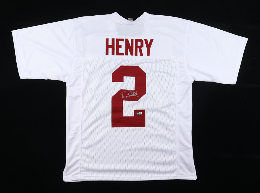 Derrick Henry Signed Jersey (Beckett) at PristineAuction.com Derrick Henry Signed Jersey (Beckett) at PristineAuction.com