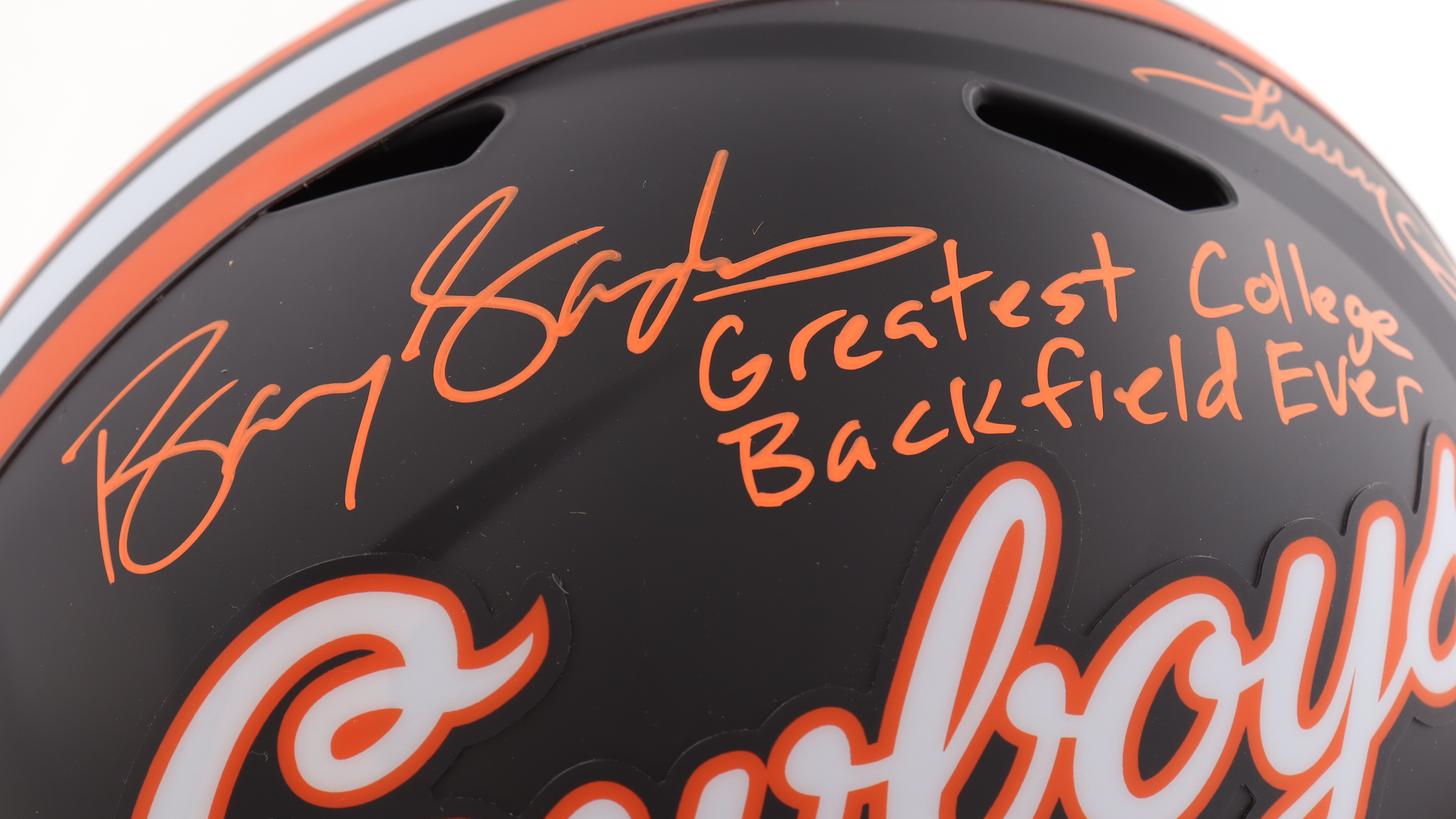 Barry Sanders & Thurman Thomas Signed Oklahoma State Cowboys Full Size Matte Black Speed Helmet Inscribed "Greatest College Backfield Ever" (Schwartz) at PristineAuction.com Barry Sanders & Thurman Thomas Signed Oklahoma State Cowboys Full Size Matte Black Speed Helmet Inscribed "Greatest College Backfield Ever" (Schwartz) at PristineAuction.com