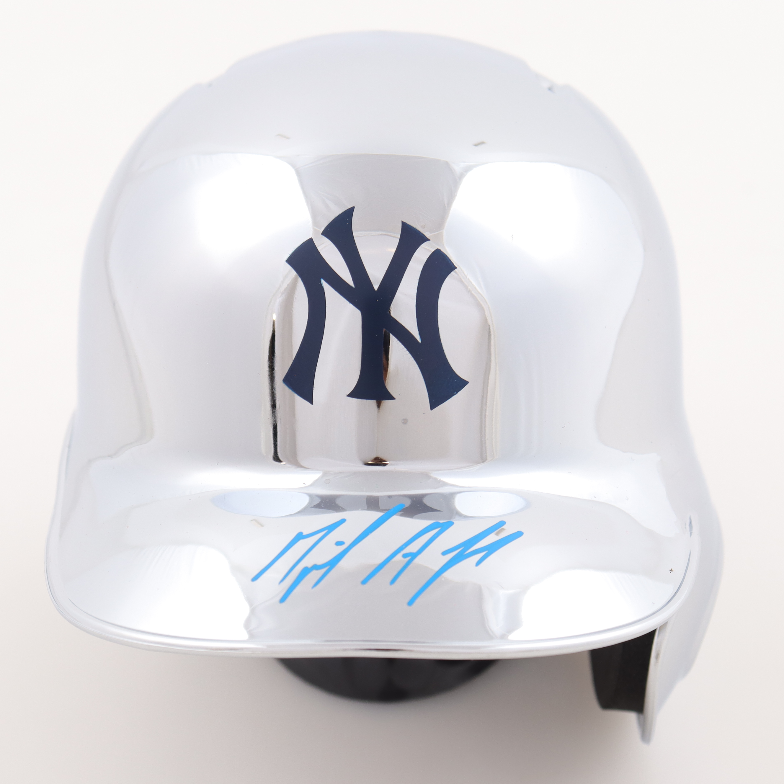 Miguel Andujar Signed Yankees Chrome Batting Mini Helmet (JSA & USA SM) at PristineAuction.com Miguel Andujar Signed Yankees Chrome Batting Mini Helmet (JSA & USA SM) at PristineAuction.com
