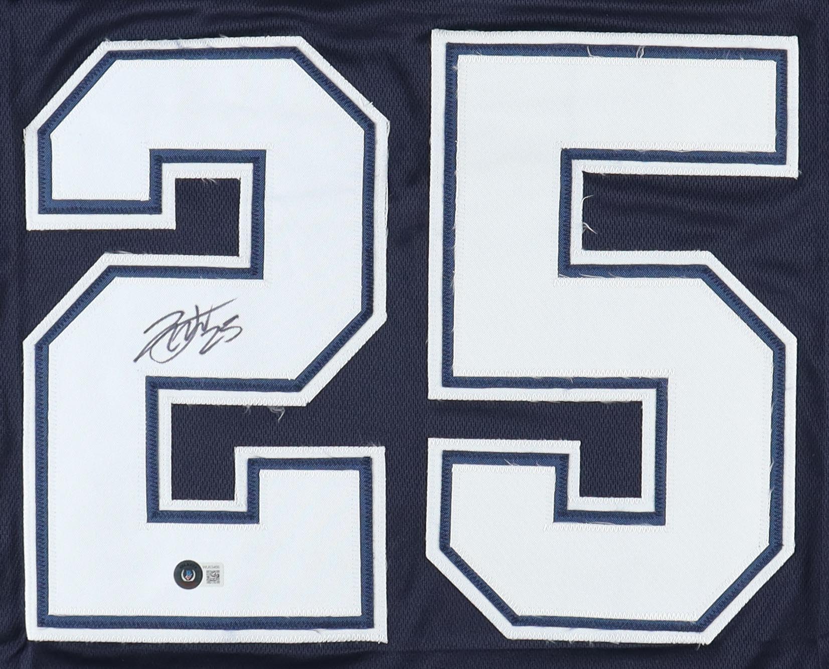 Nahshon Wright Signed Jersey (Beckett) at PristineAuction.com Nahshon Wright Signed Jersey (Beckett) at PristineAuction.com