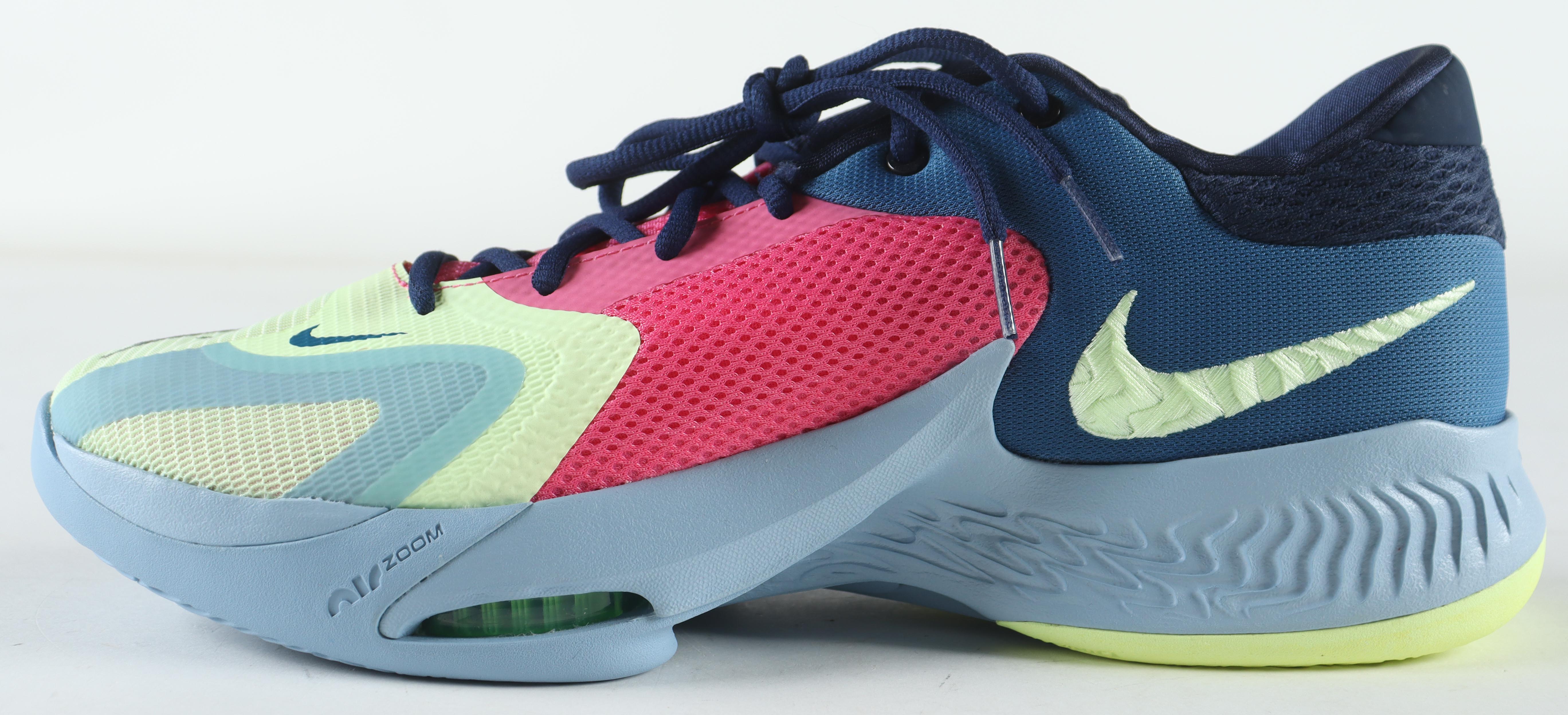 Christian Braun Signed Nike Basketball Shoe (JSA) at PristineAuction.com Christian Braun Signed Nike Basketball Shoe (JSA) at PristineAuction.com