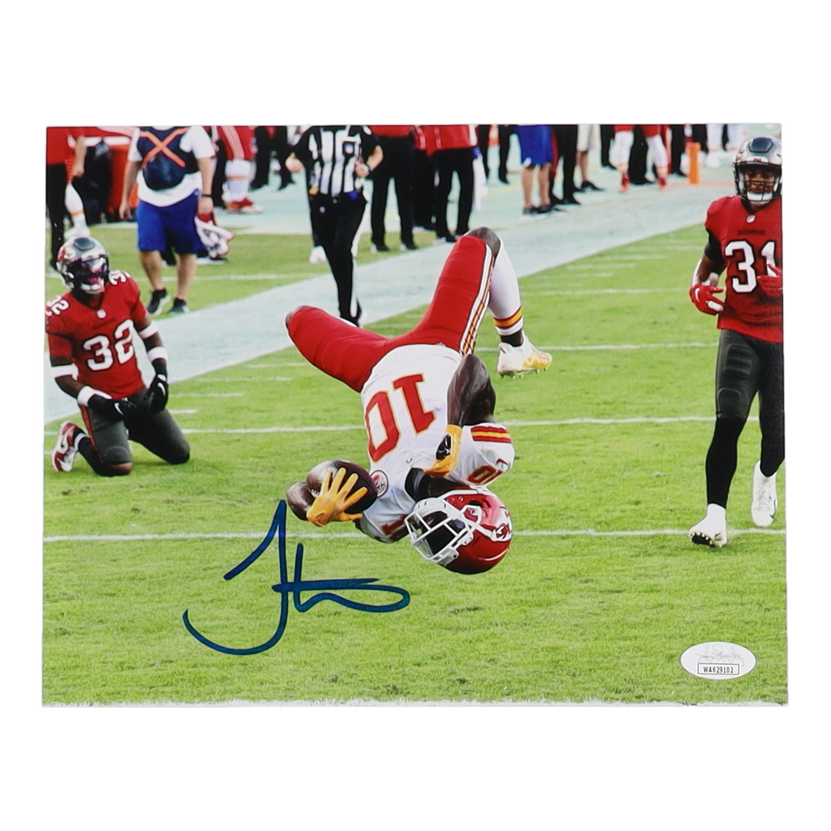 Tyreek Hill Signed Chiefs 8x10 Photo (JSA) at PristineAuction.com Tyreek Hill Signed Chiefs 8x10 Photo (JSA) at PristineAuction.com