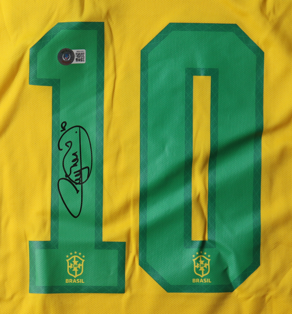 Neymar Signed Brazil Jersey (Beckett) at PristineAuction.com Neymar Signed Brazil Jersey (Beckett) at PristineAuction.com