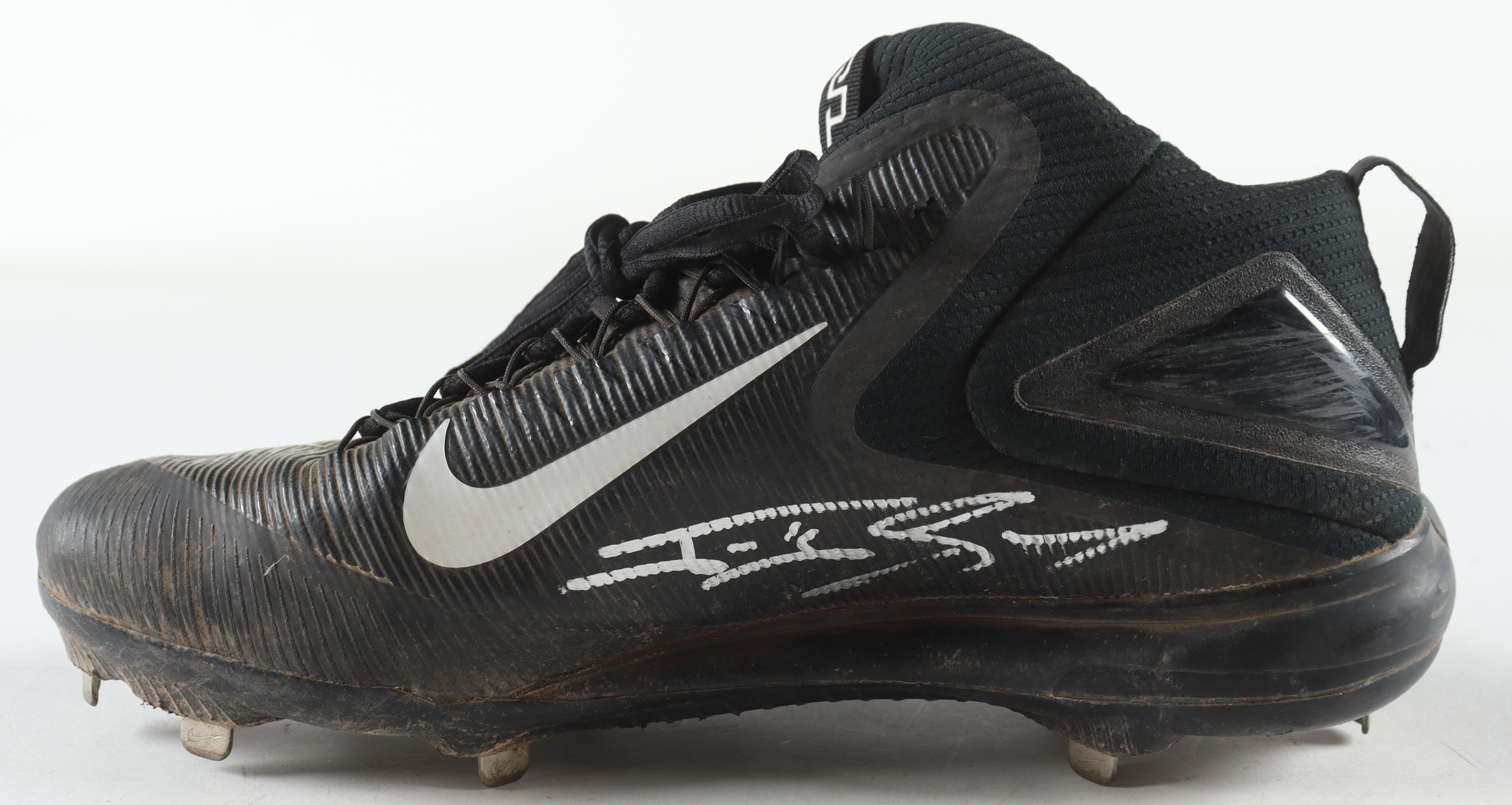 Jonny Gomes Signed Nike Baseball Cleat (JSA) at PristineAuction.com Jonny Gomes Signed Nike Baseball Cleat (JSA) at PristineAuction.com