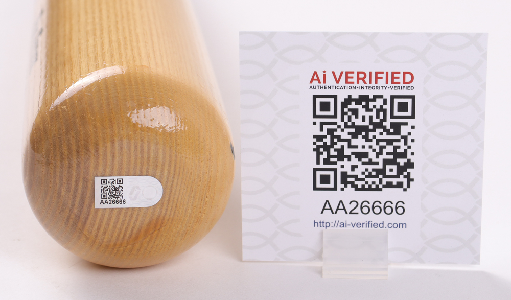 Jorge Posada Signed Rawling Big Stick Baseball Bat (AIV) at PristineAuction.com Jorge Posada Signed Rawling Big Stick Baseball Bat (AIV) at PristineAuction.com