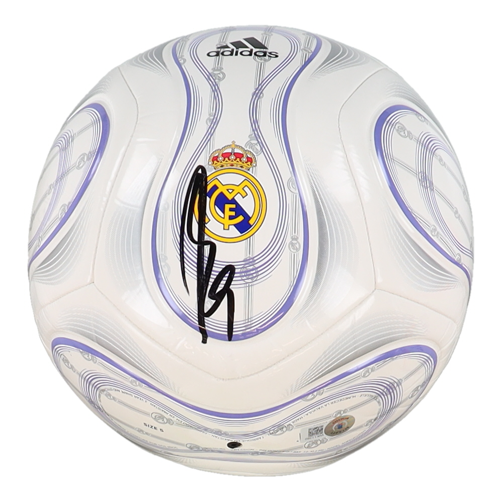 Karim Benzema Signed Real Madrid Logo Soccer Ball (Beckett) at PristineAuction.com Karim Benzema Signed Real Madrid Logo Soccer Ball (Beckett) at PristineAuction.com