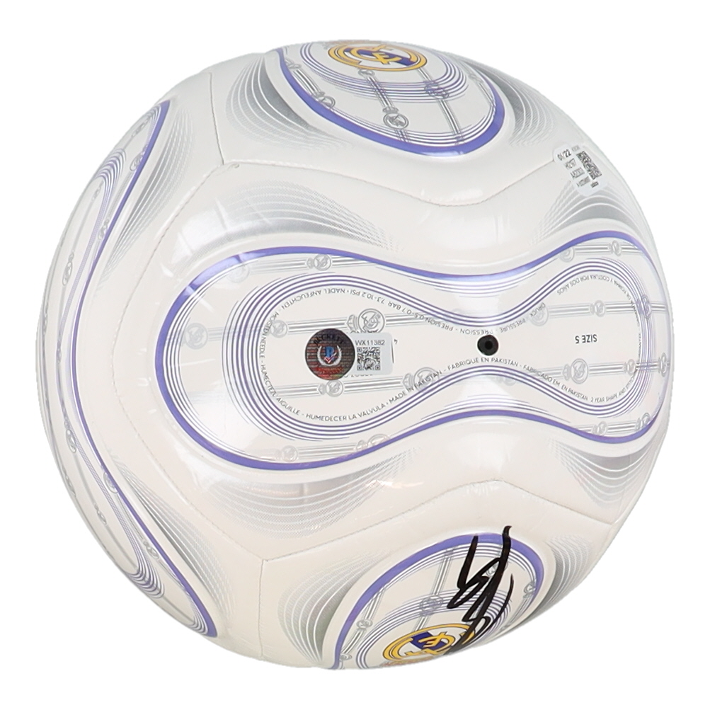 Karim Benzema Signed Real Madrid Logo Soccer Ball (Beckett) at PristineAuction.com Karim Benzema Signed Real Madrid Logo Soccer Ball (Beckett) at PristineAuction.com