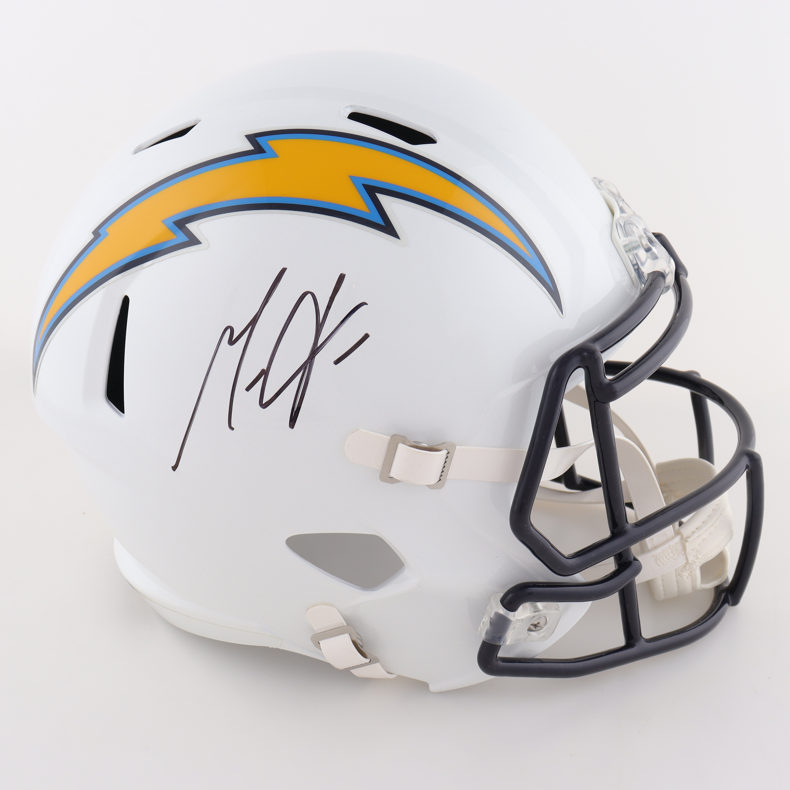 Melvin Gordon Signed Chargers Full-Size Speed Helmet (JSA) at PristineAuction.com Melvin Gordon Signed Chargers Full-Size Speed Helmet (JSA) at PristineAuction.com
