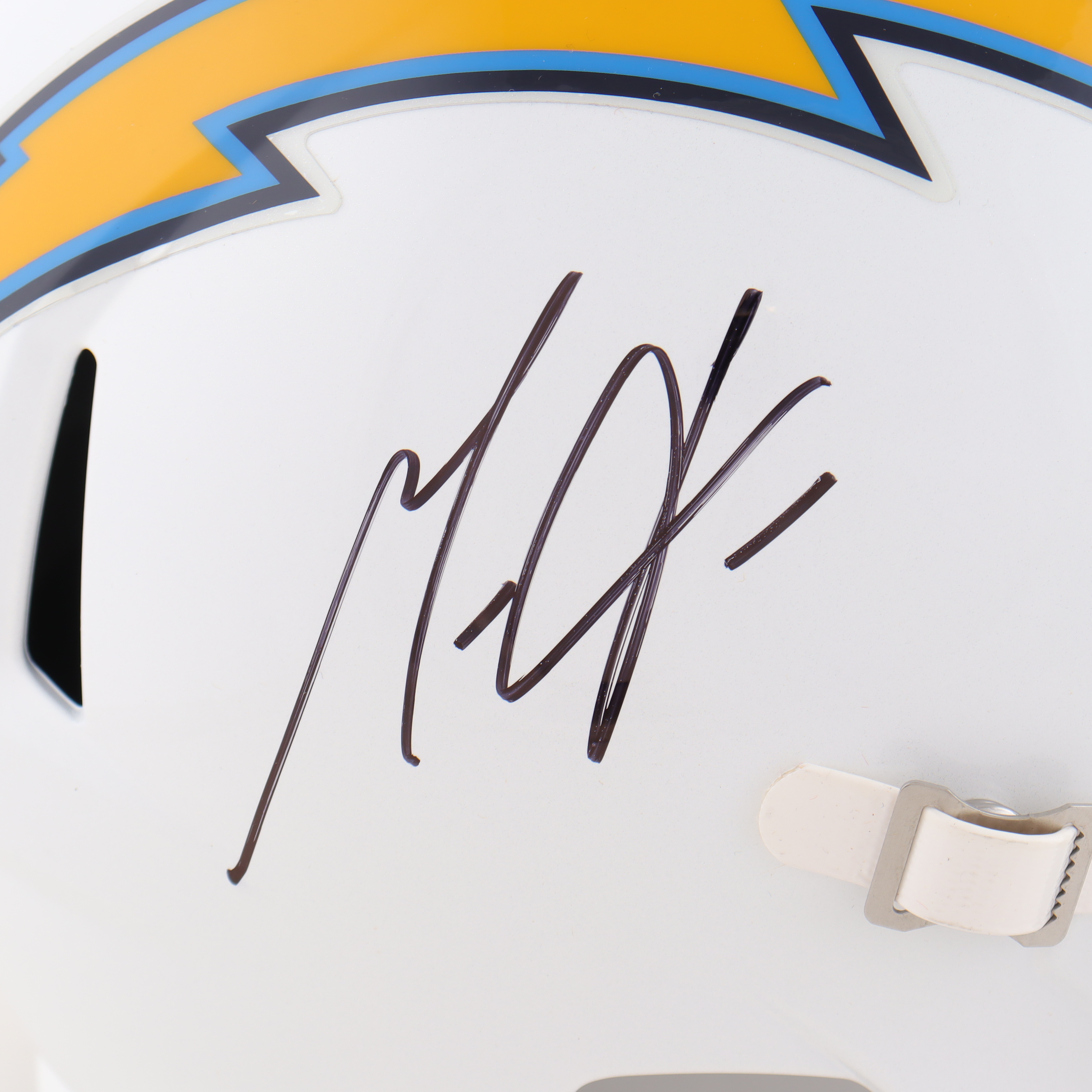 Melvin Gordon Signed Chargers Full-Size Speed Helmet (JSA) at PristineAuction.com Melvin Gordon Signed Chargers Full-Size Speed Helmet (JSA) at PristineAuction.com