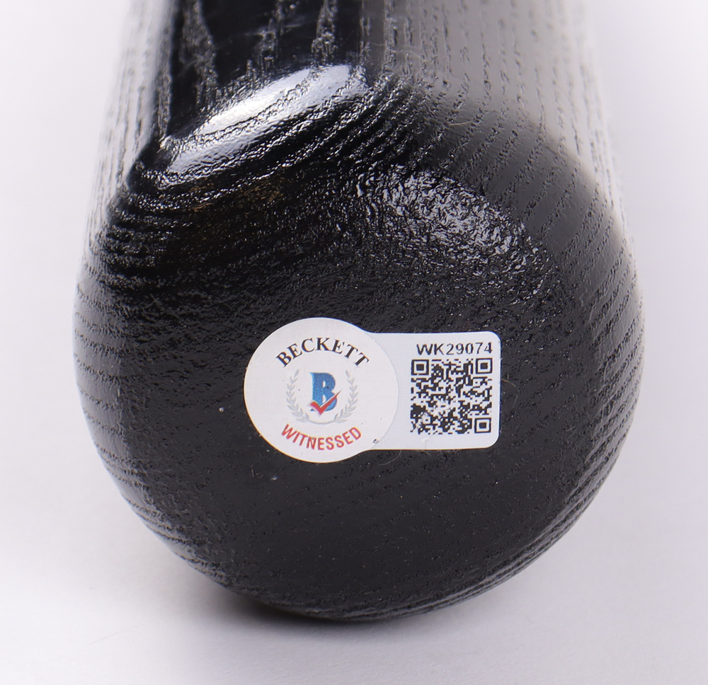 Andre Dawson Signed Louisville Slugger Baseball Bat (Beckett) at PristineAuction.com Andre Dawson Signed Louisville Slugger Baseball Bat (Beckett) at PristineAuction.com