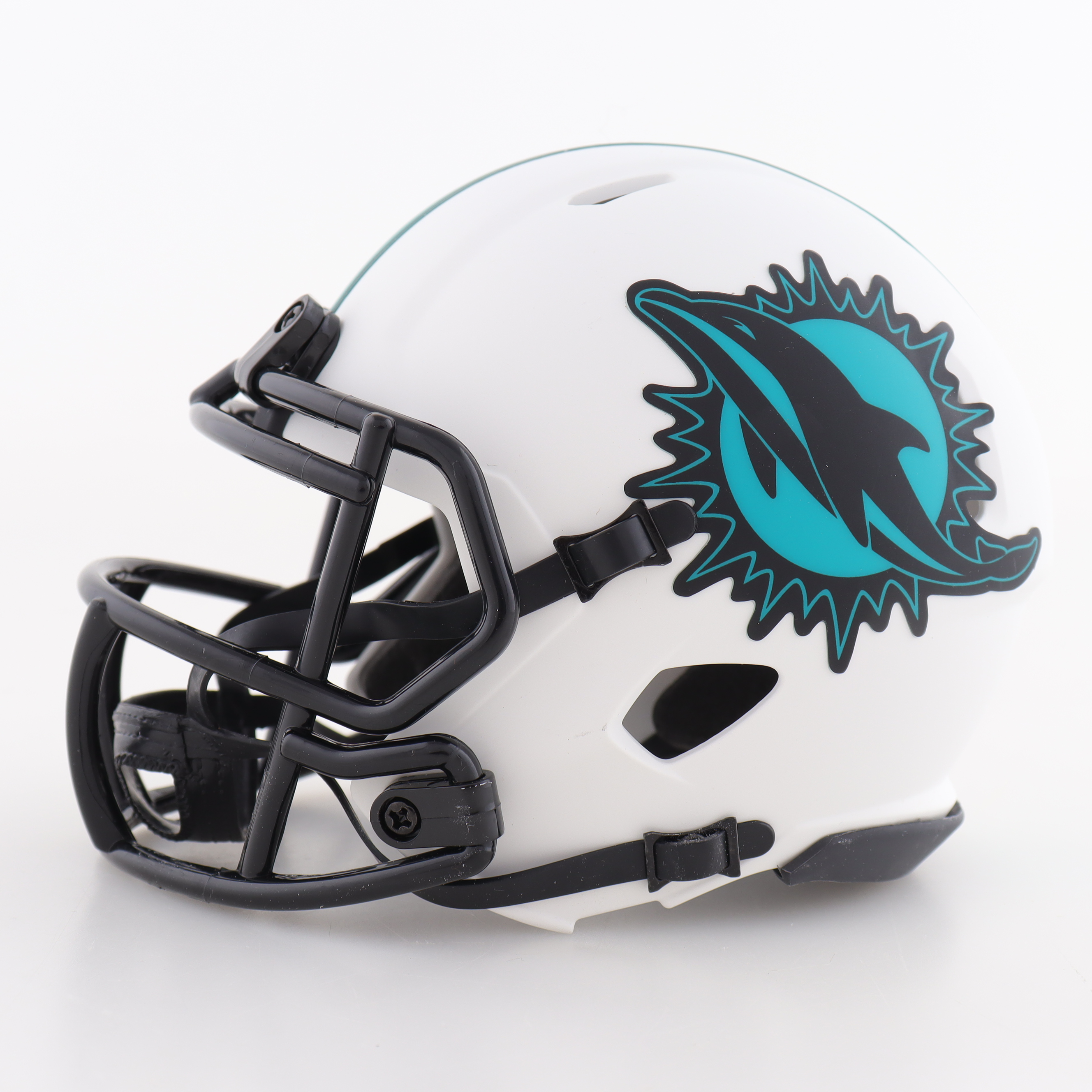 Jevon Holland Signed Dolphins Lunar Eclipse Alternate Speed Mini Helmet (Beckett) at PristineAuction.com Jevon Holland Signed Dolphins Lunar Eclipse Alternate Speed Mini Helmet (Beckett) at PristineAuction.com