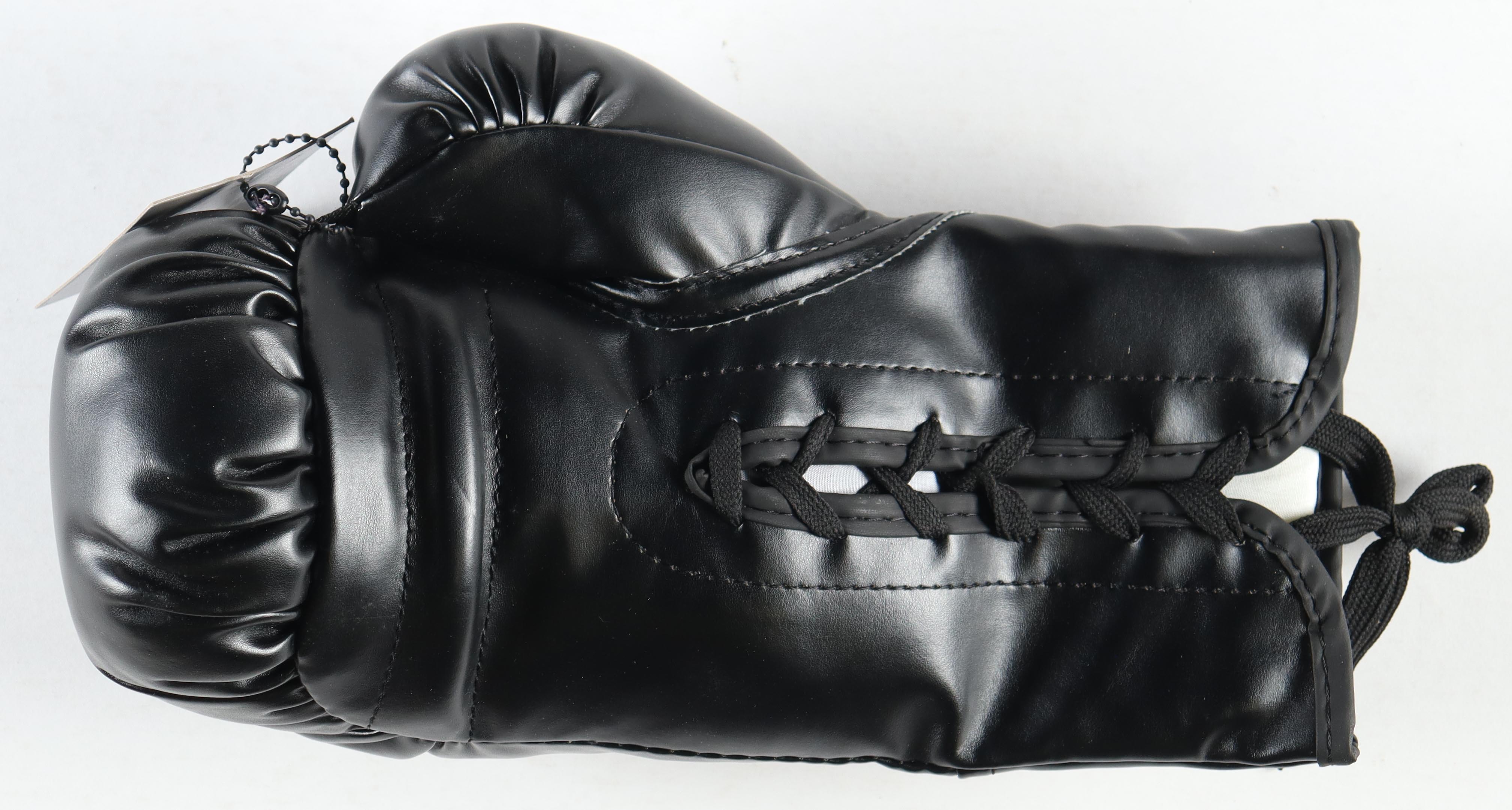 "Irish" Micky Ward Signed Everlast Boxing Glove (JSA) at PristineAuction.com "Irish" Micky Ward Signed Everlast Boxing Glove (JSA) at PristineAuction.com